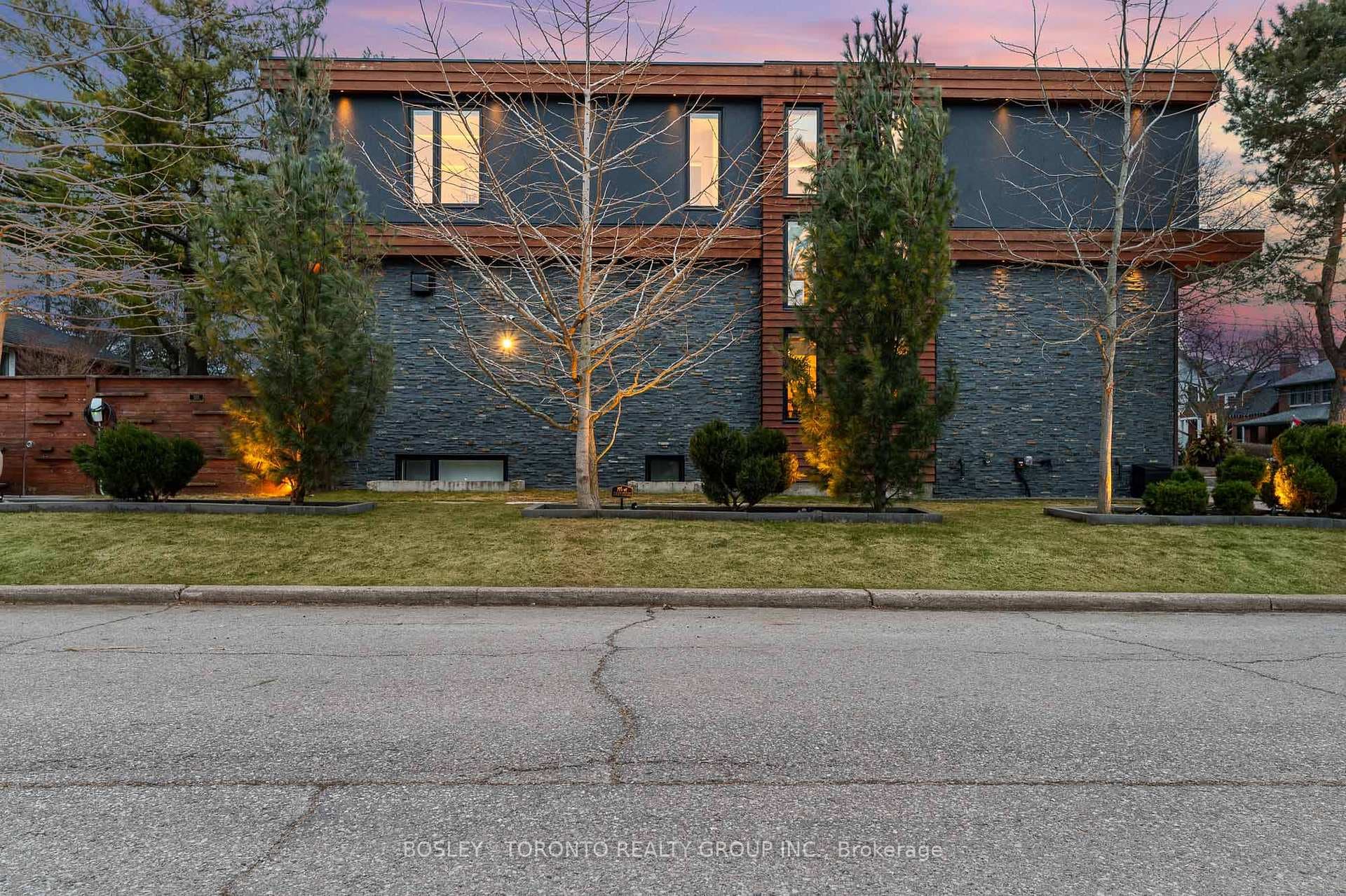 39 Red Deer Avenue - Detached photo 45 of 47 in Birch Cliff / Cliffside, Ontario
