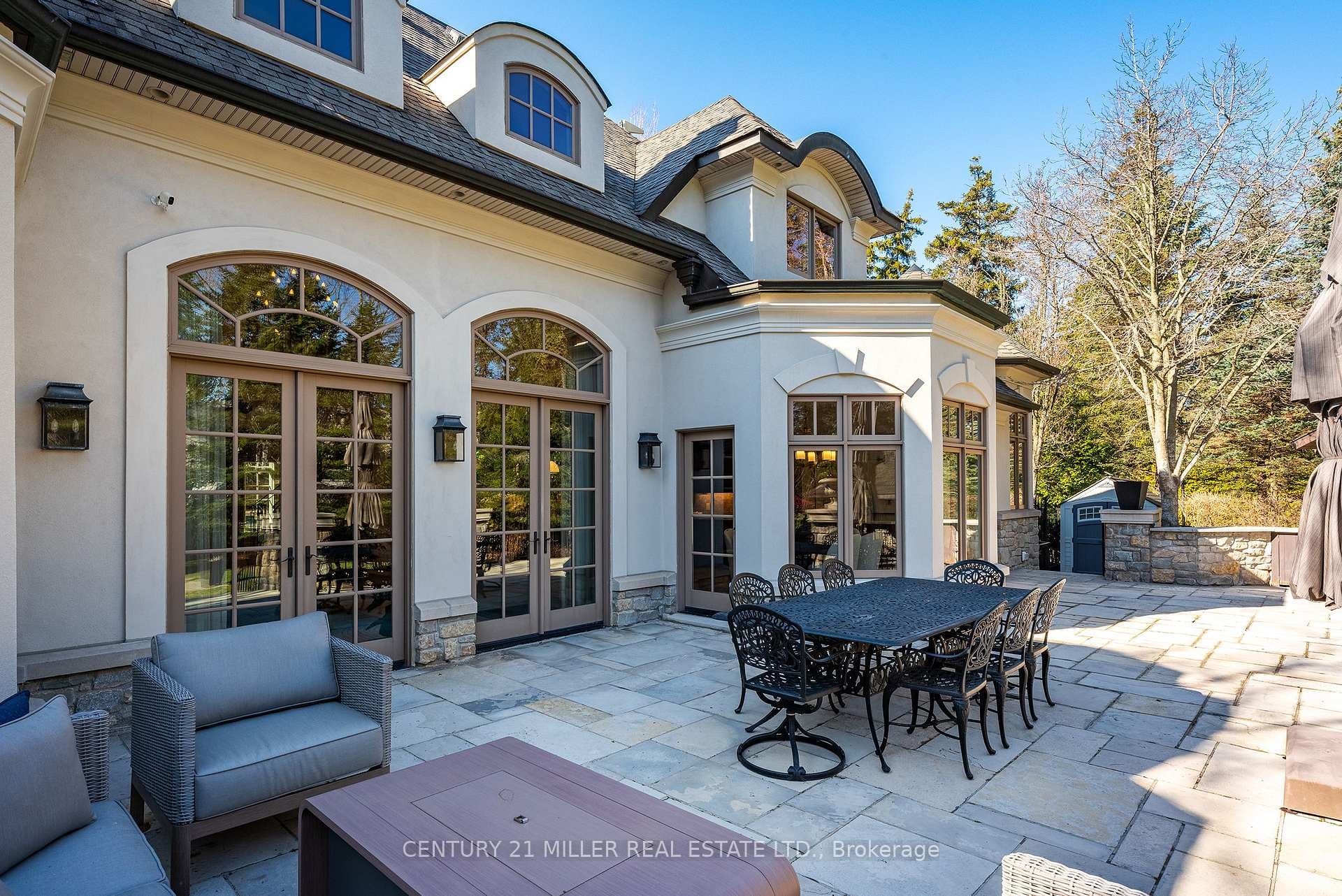 2096 Lakeshore Road - Detached photo 45 of 48 in Oakville, Ontario