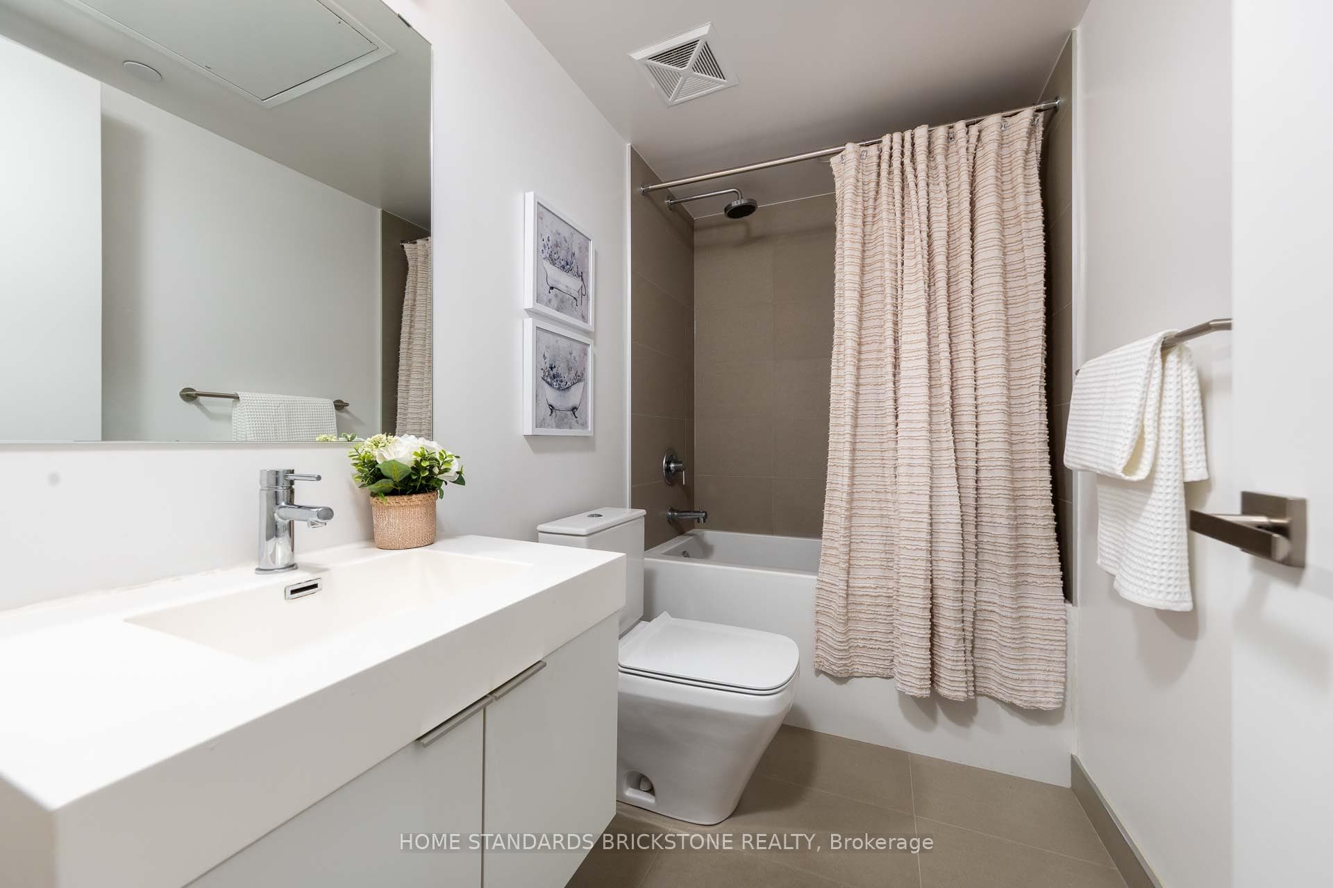 99 Foxbar Road Unit 711 - Condo photo 10 of 36 in Annex / Yorkville / Summerhill, Ontario