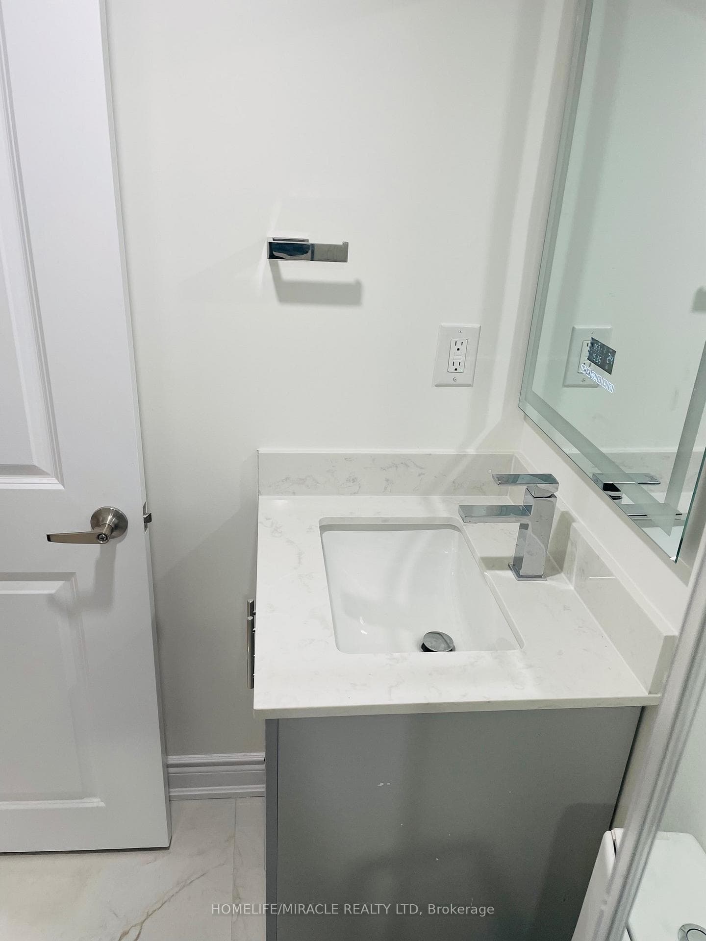 1-2341 Canonridge Circle Unit Bsmt - Detached photo 6 of 17 in Oakville, Ontario