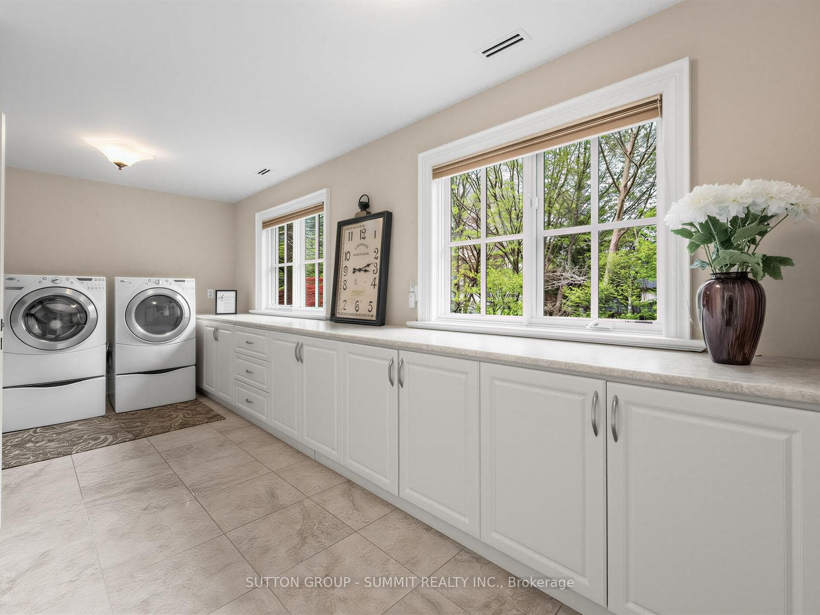 217 Eastcourt Road - Detached photo 27 of 47 in Oakville, Ontario