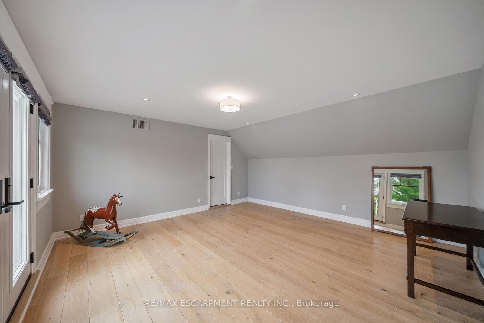 6502 Mcniven Road - Detached photo 38 of 50 in Burlington, Ontario