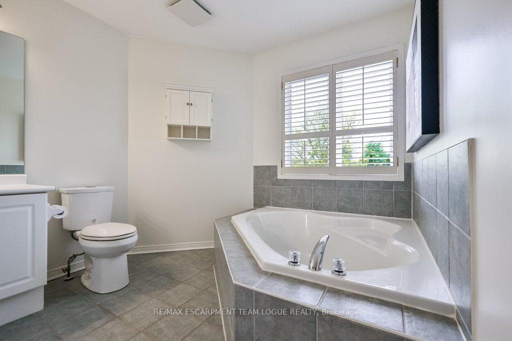 145 Westchester Road - Detached photo 28 of 50 in Oakville, Ontario