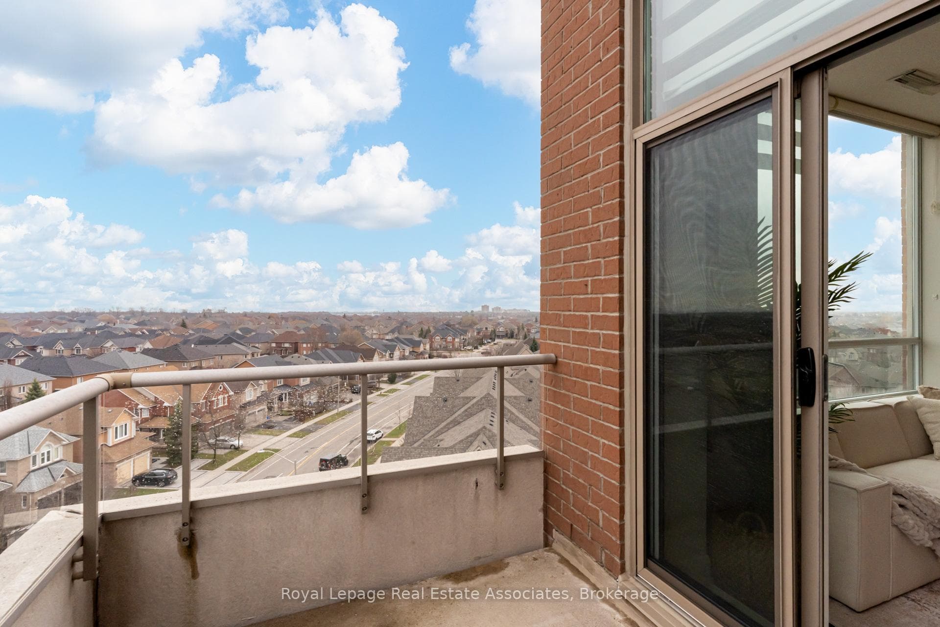 2470 Prince Michael Drive Unit 712 - Condo photo 36 of 49 in Oakville, Ontario