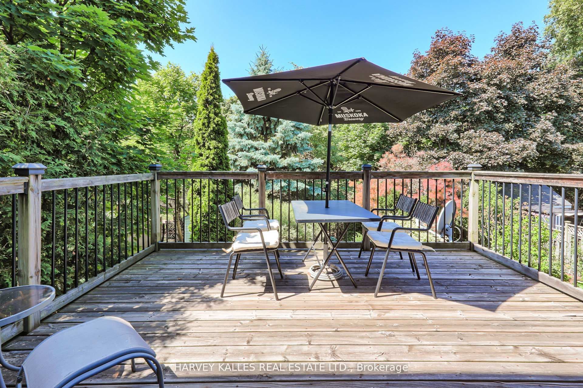 1050 Lindsay Drive - Townhouse photo 34 of 40 in Oakville, Ontario