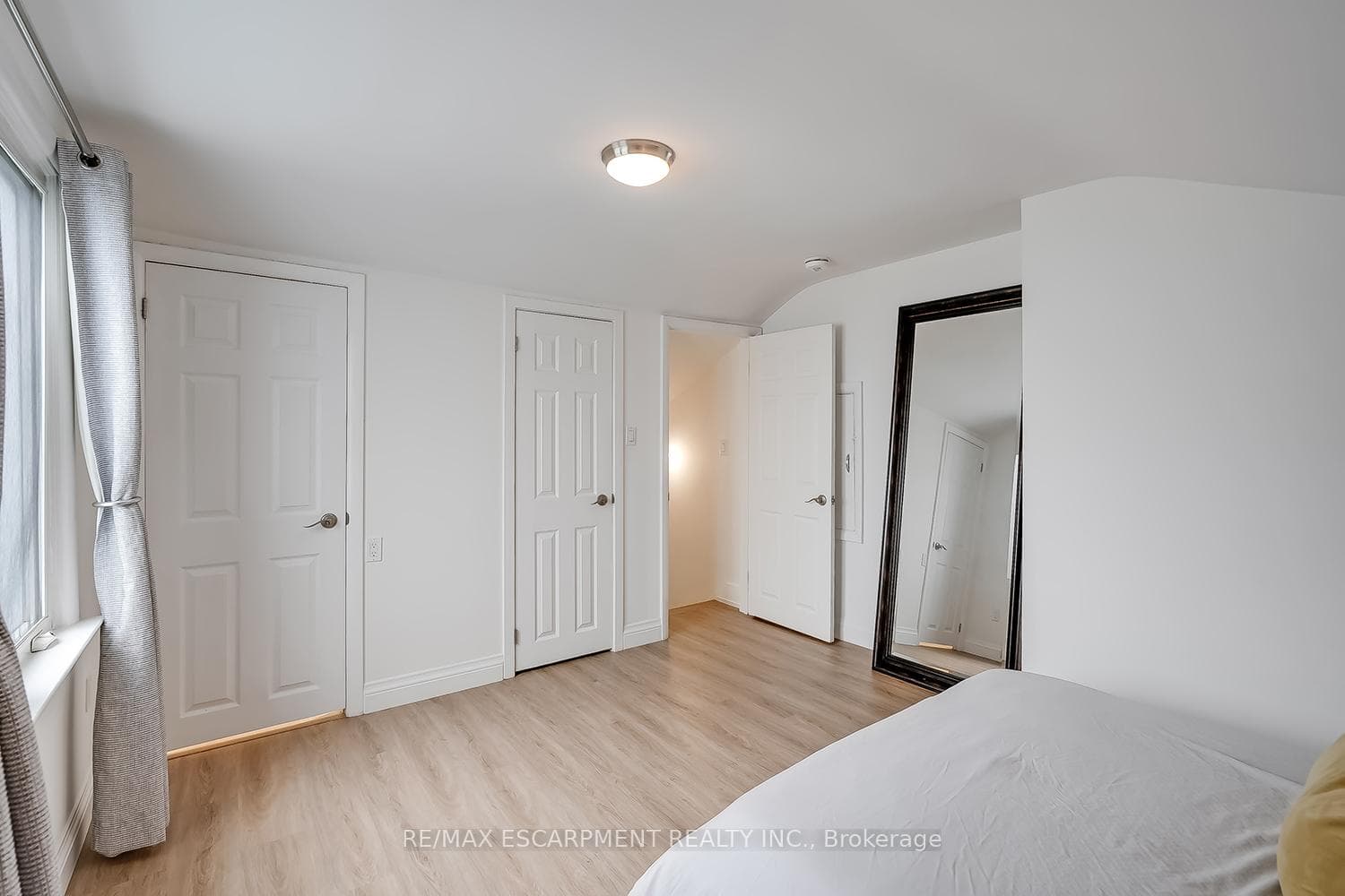 327 Goodram Drive - Detached photo 29 of 50 in Burlington, Ontario