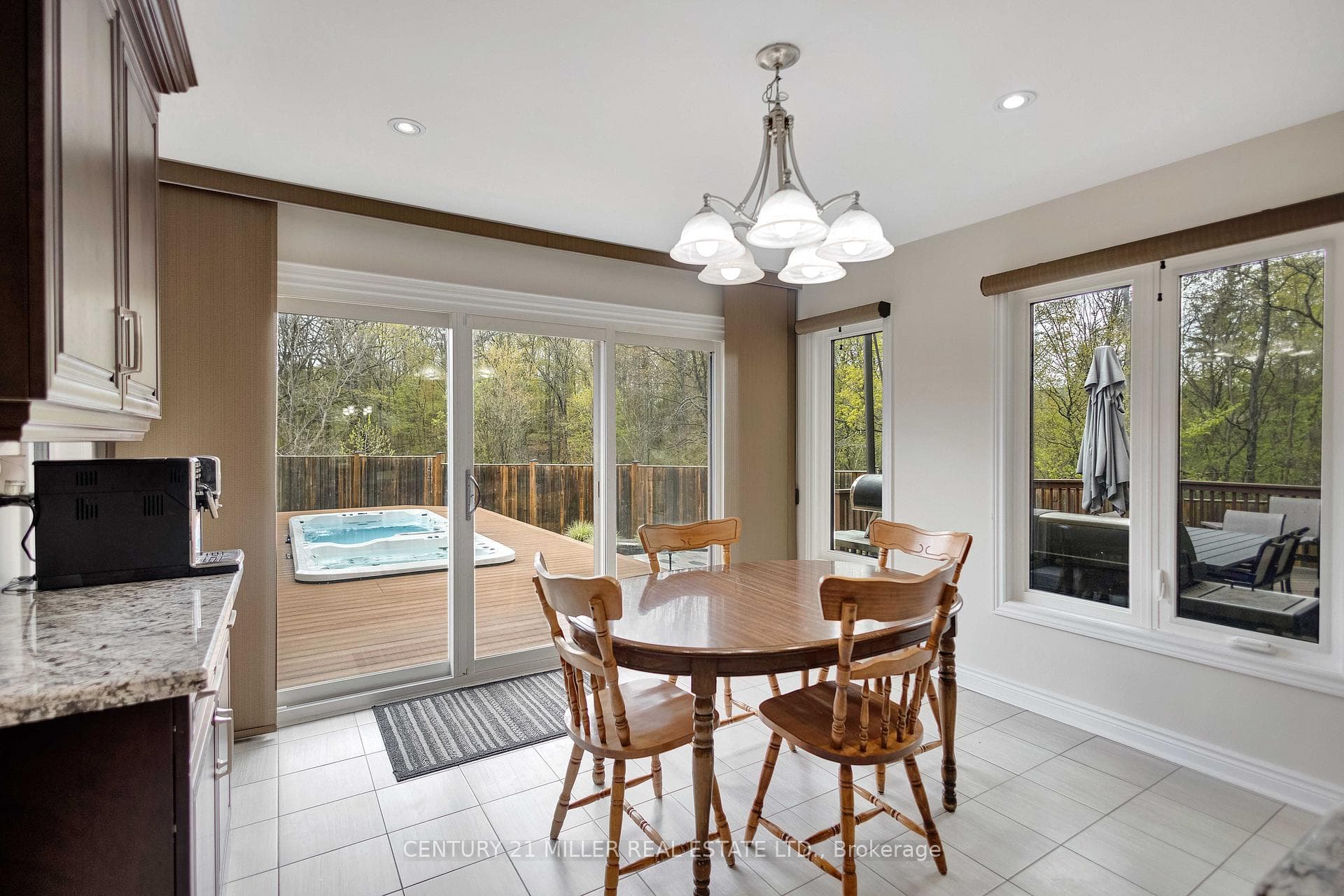 1398 Winterberry Drive - Detached photo 14 of 46 in Burlington, Ontario