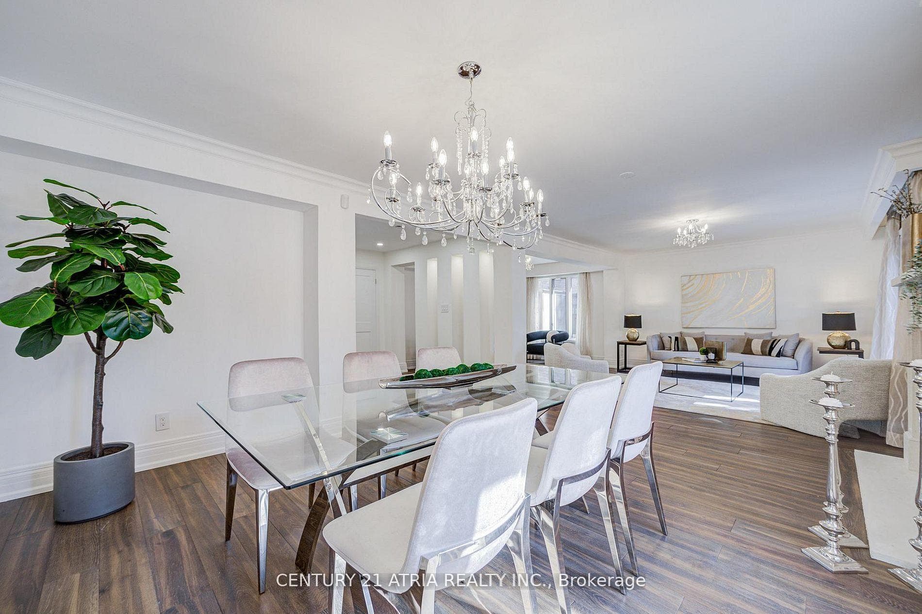 27 Denlow Boulevard - Detached photo 14 of 50 in Don Mills / Parkwoods / Victoria Village, Ontario