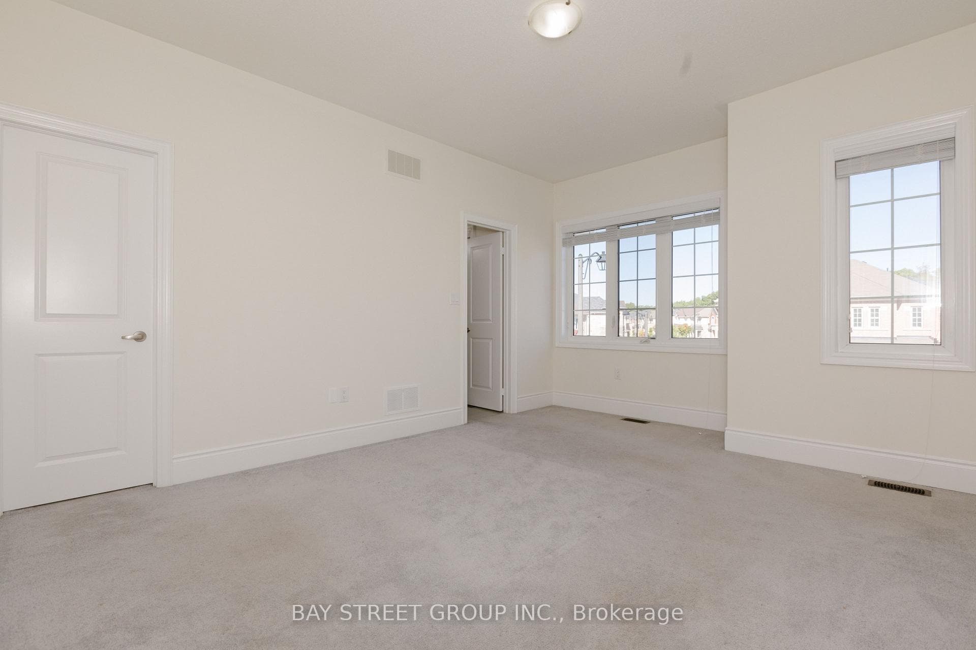 3127 Streamwood Pass - Detached photo 33 of 48 in Oakville, Ontario