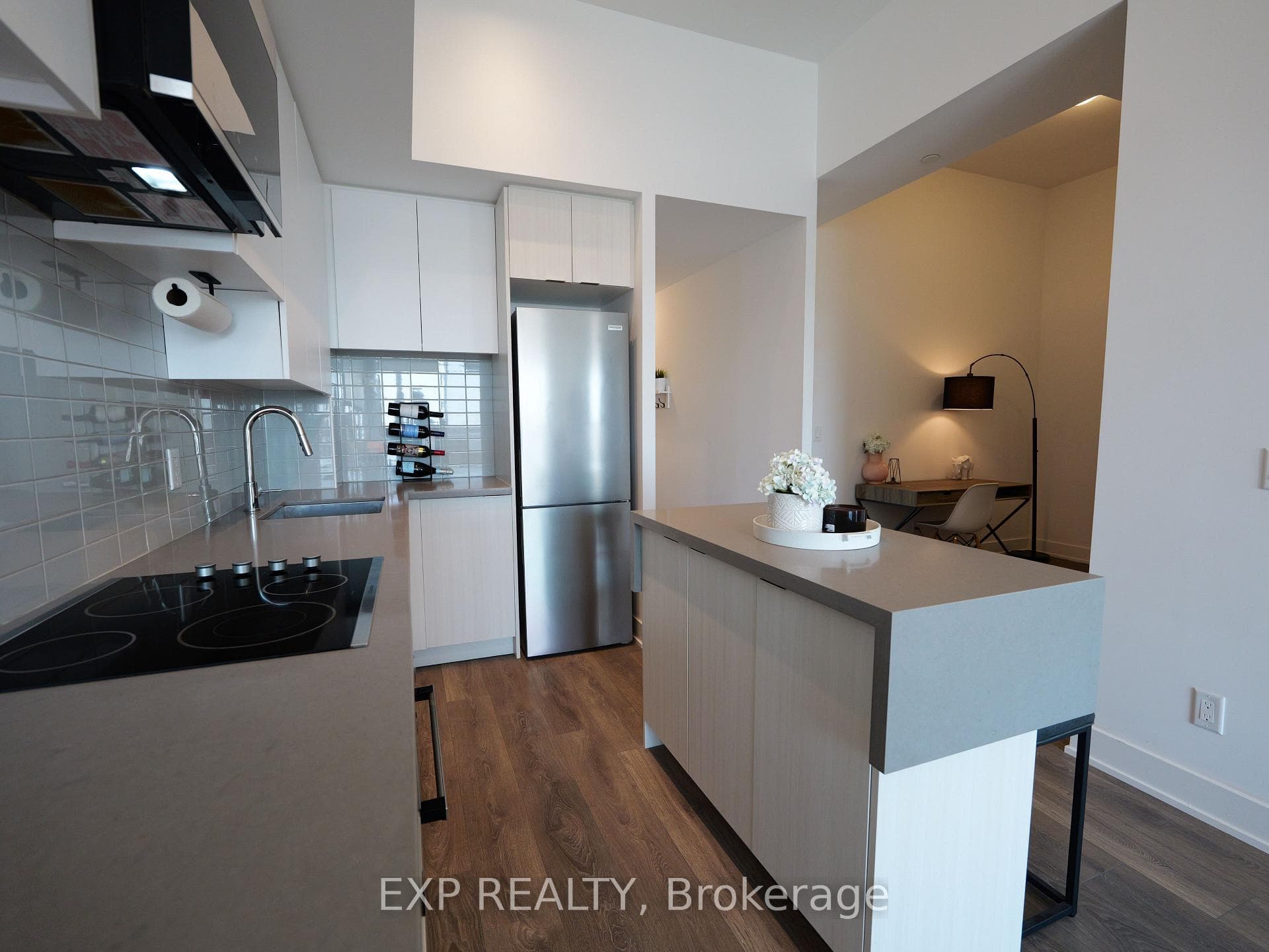 2481 Taunton Road Unit 401 - Condo photo 5 of 23 in Oakville, Ontario