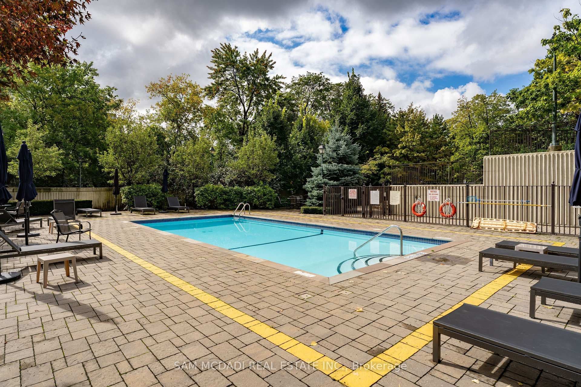 5444 Yonge Street Unit 304 - Condo photo 38 of 40 in Thornhill / Willowdale, Ontario