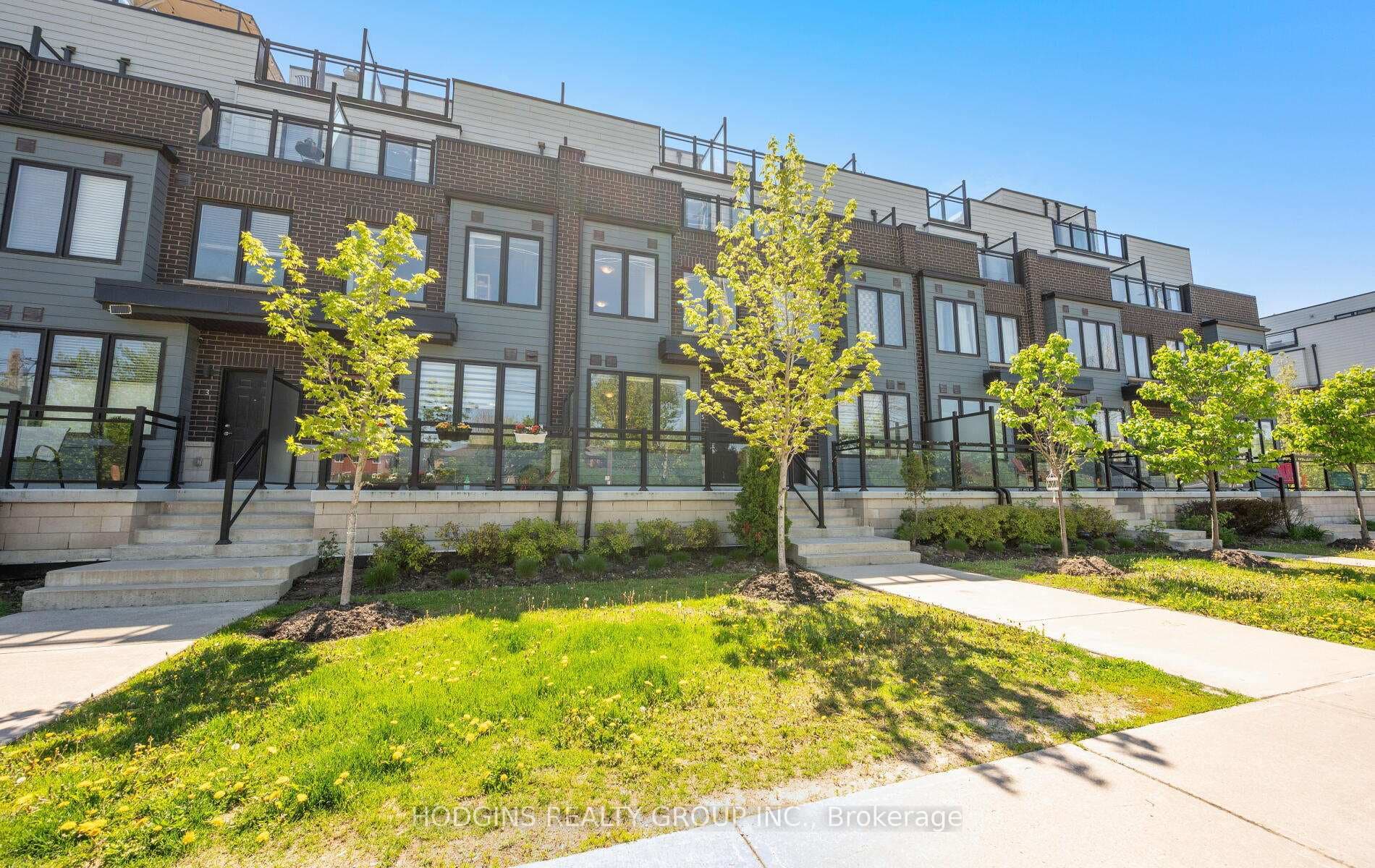 2212 Bromsgrove Road Unit 5 - home for sale in Mississauga, Ontario