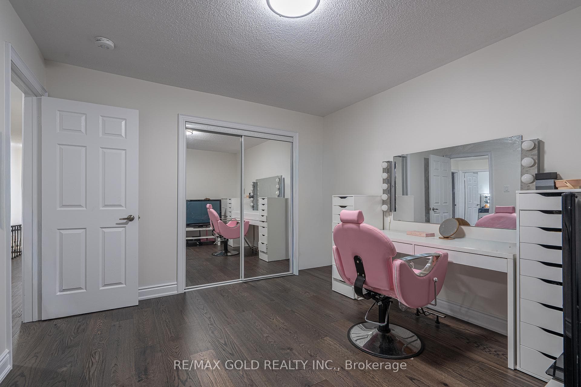 6 Meadow Glade Road - Detached photo 25 of 36 in Brampton, Ontario