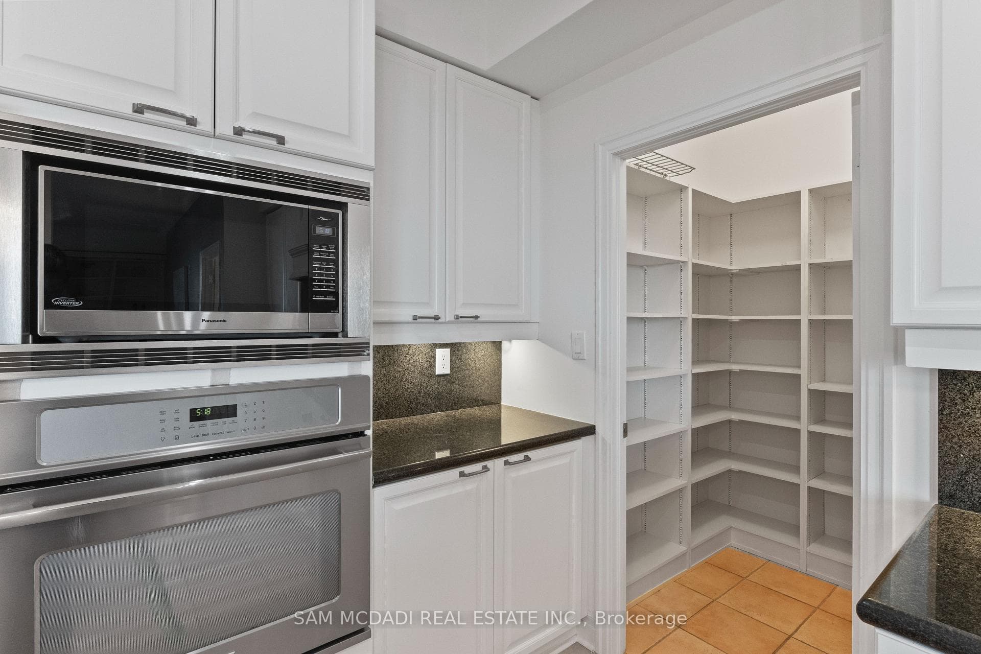 65 Port Street Unit 509 - Condo photo 12 of 45 in Mississauga, Ontario