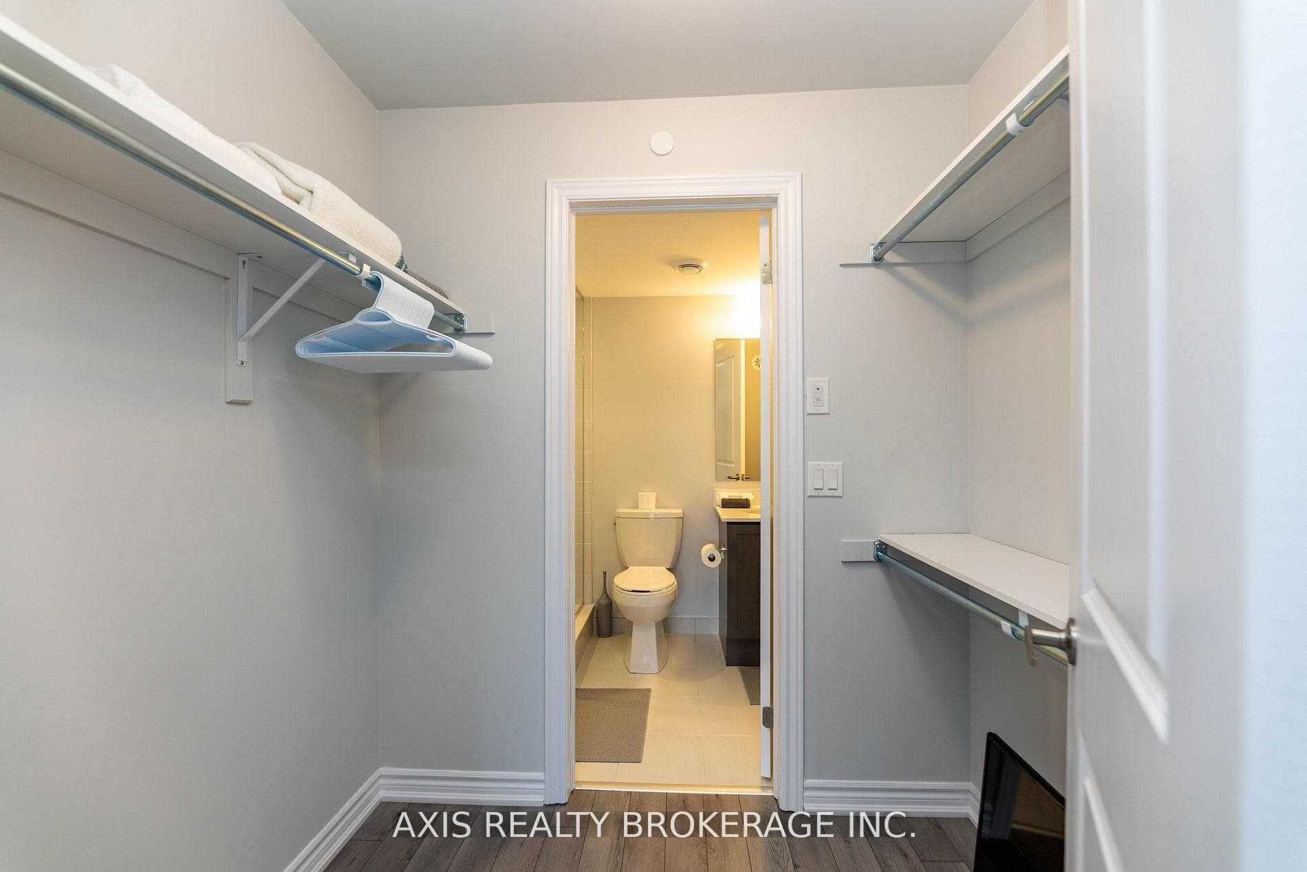 349 Wheat Boom Drive Unit 324 - Condo photo 19 of 27 in Oakville, Ontario