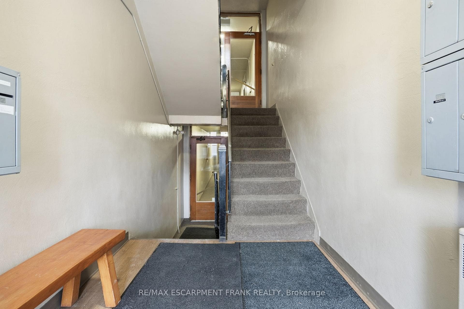60 ROBINSON Street Unit 104 - Condo photo 10 of 27 in Hamilton, Ontario