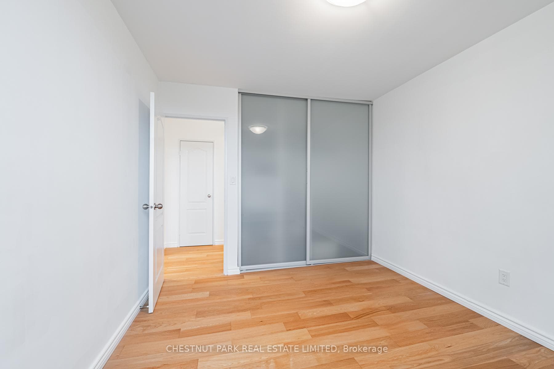 60 Pavane Linkway N/A Unit 206 - Condo photo 33 of 45 in Flemingdon Park / Don Mills, Ontario