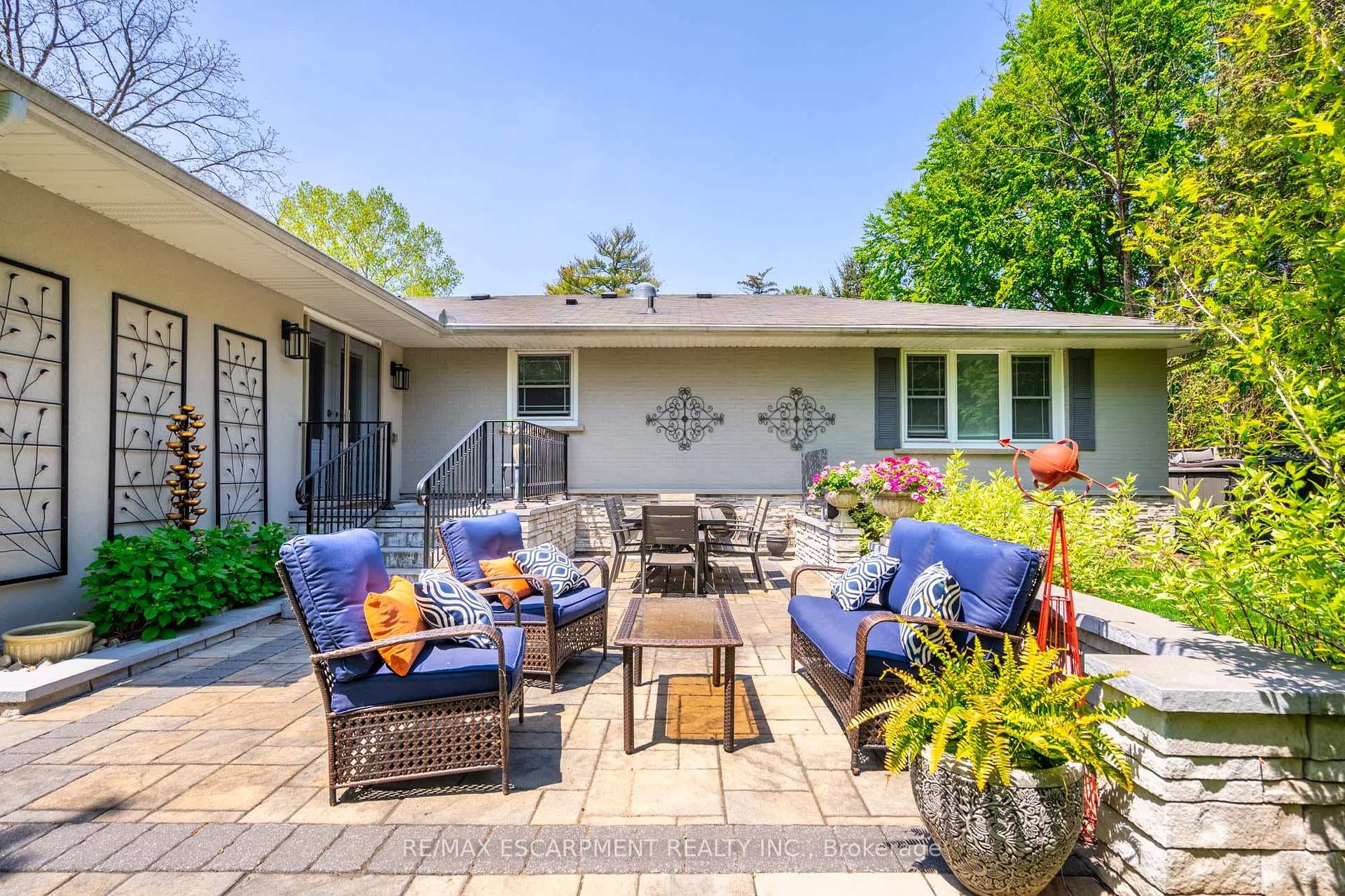 4306 Lakeshore Road - Detached photo 34 of 45 in Burlington, Ontario