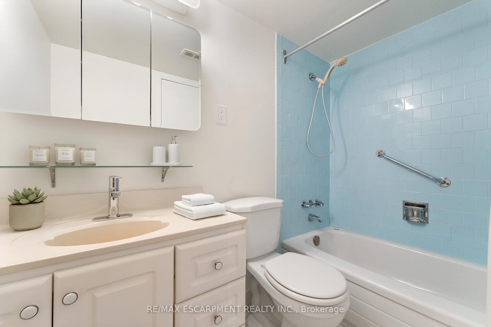 1964 MAIN Street Unit 1104 - Condo photo 29 of 43 in Hamilton, Ontario