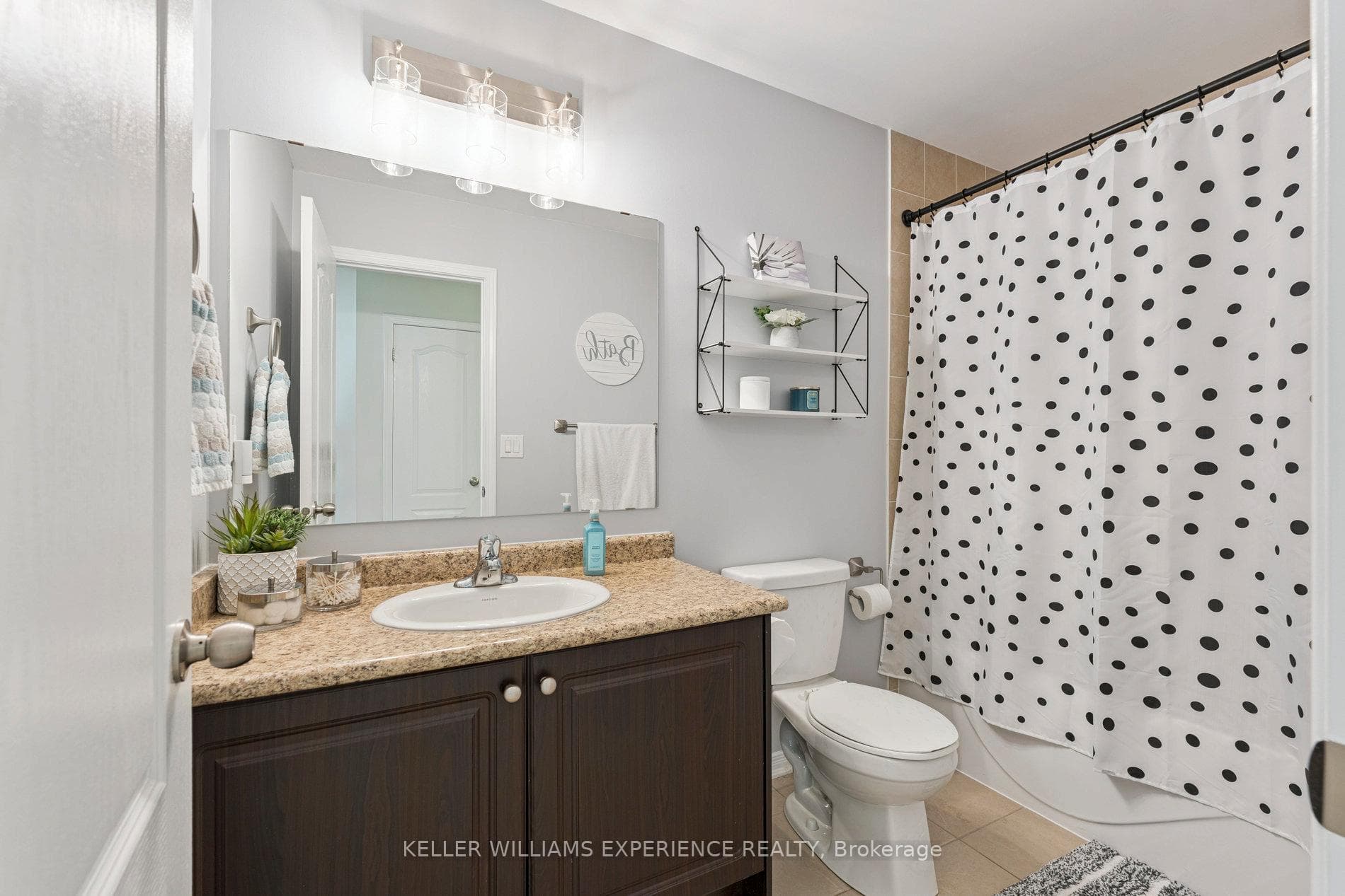 31 Alnwick Avenue - Townhouse photo 28 of 31 in Caledon, Ontario