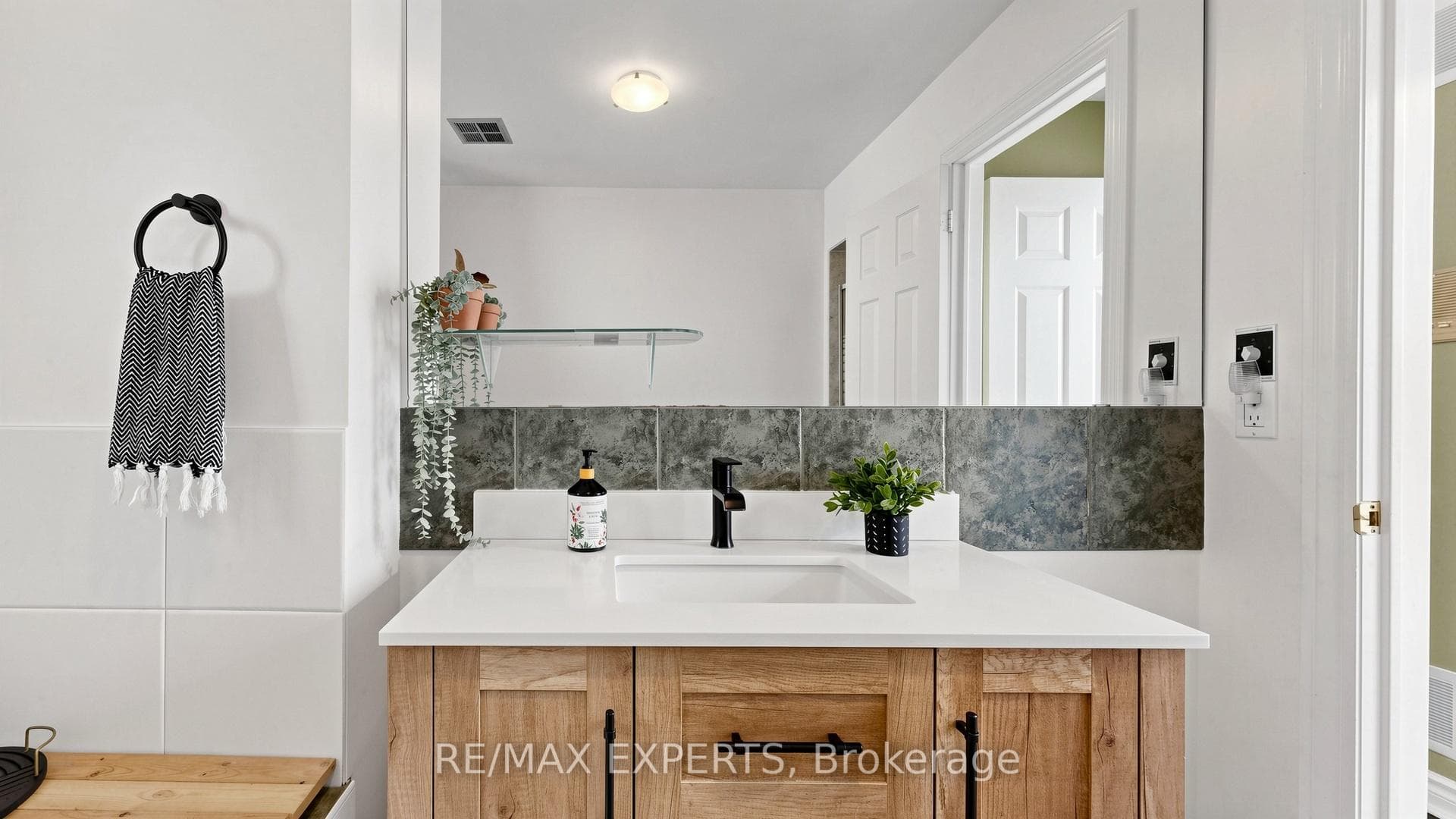 7 Warbrick Lane - Condo photo 19 of 45 in Caledon, Ontario
