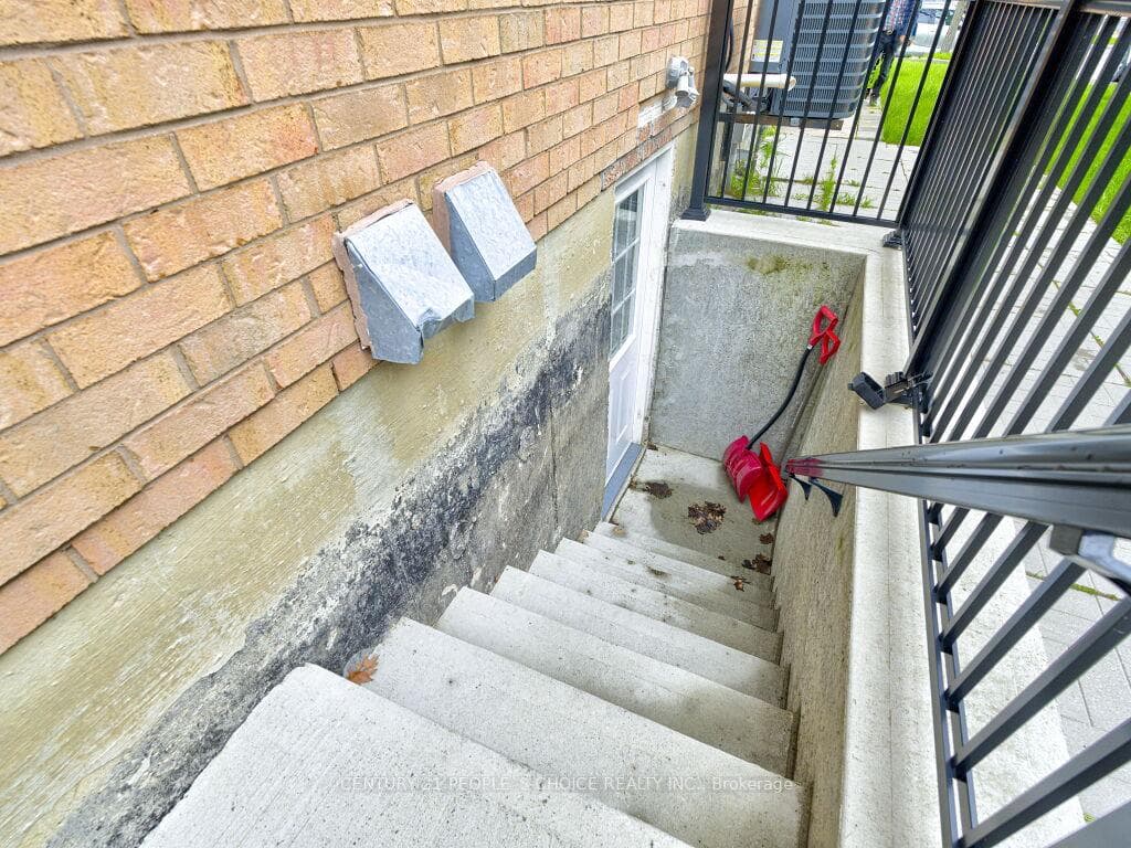 5965 River Grove Avenue - Detached photo 35 of 50 in Mississauga, Ontario