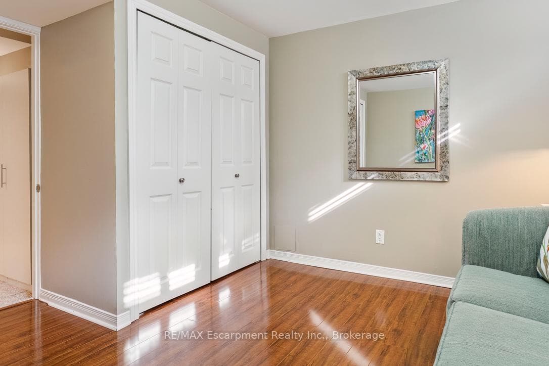 214 MAPLE GROVE Drive - Detached photo 41 of 49 in Oakville, Ontario