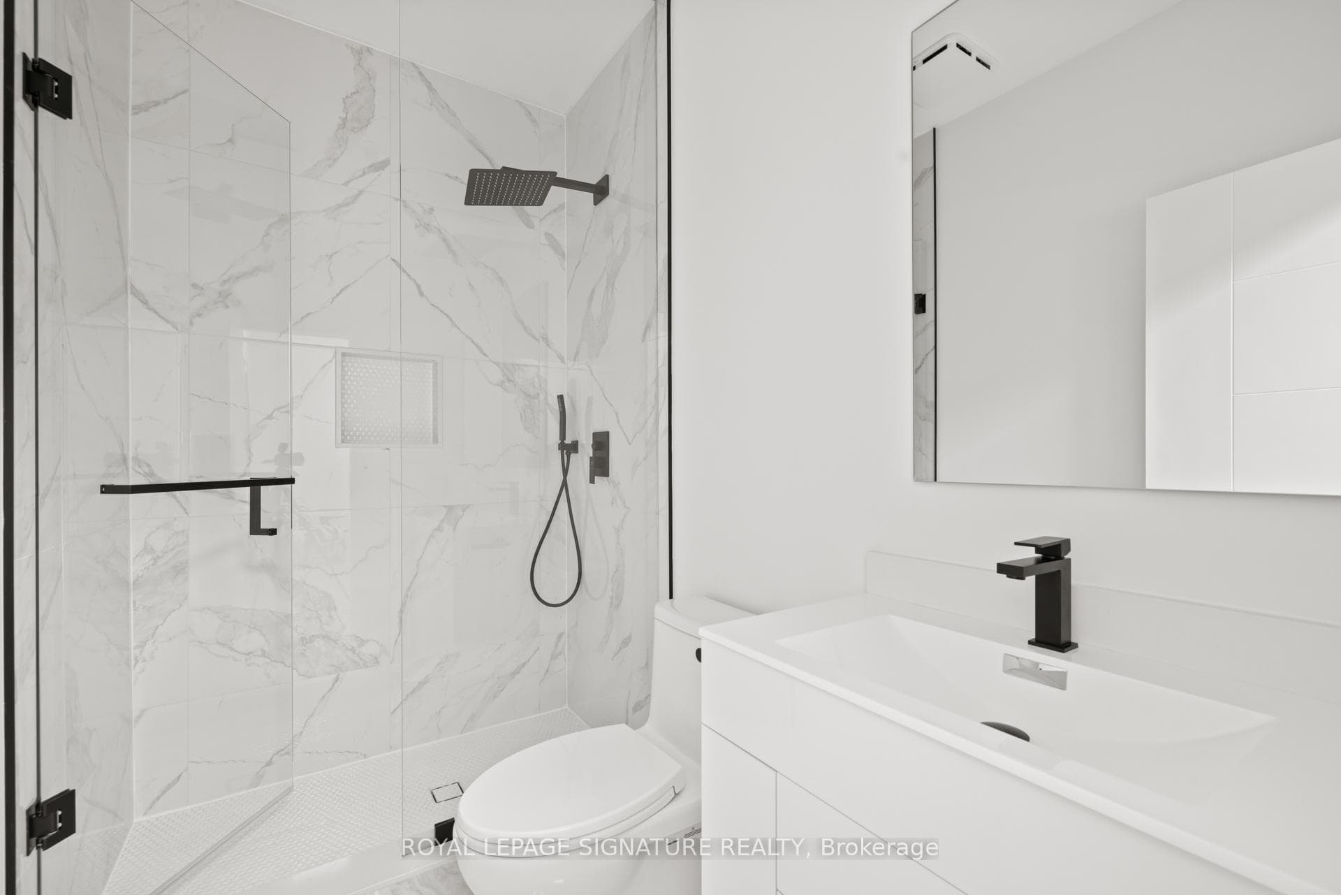 90 Johnston Avenue - Detached photo 25 of 39 in Thornhill / Willowdale, Ontario