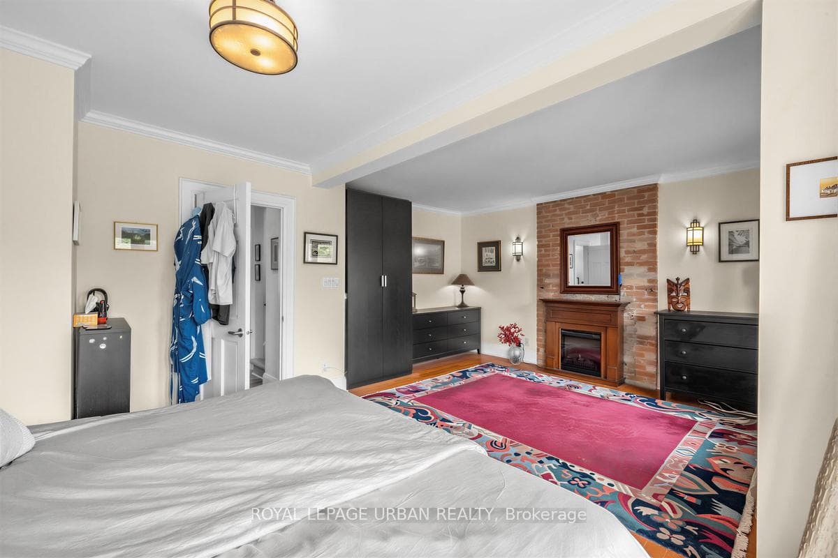 44 Austin Terrace - Semi-Detached photo 20 of 41 in Annex / Yorkville / Summerhill, Ontario