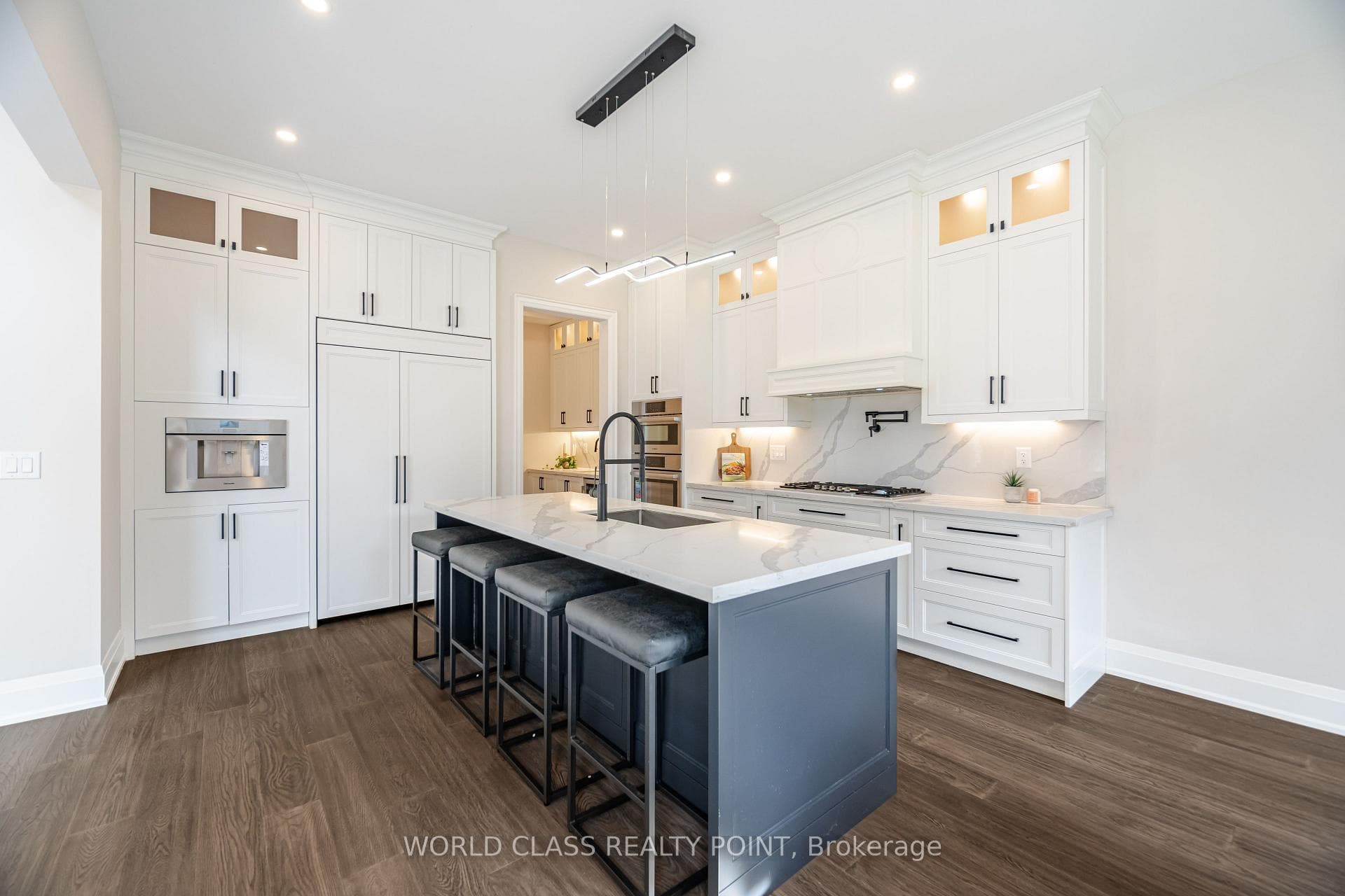 560 Woodview Road - Detached photo 12 of 39 in Burlington, Ontario