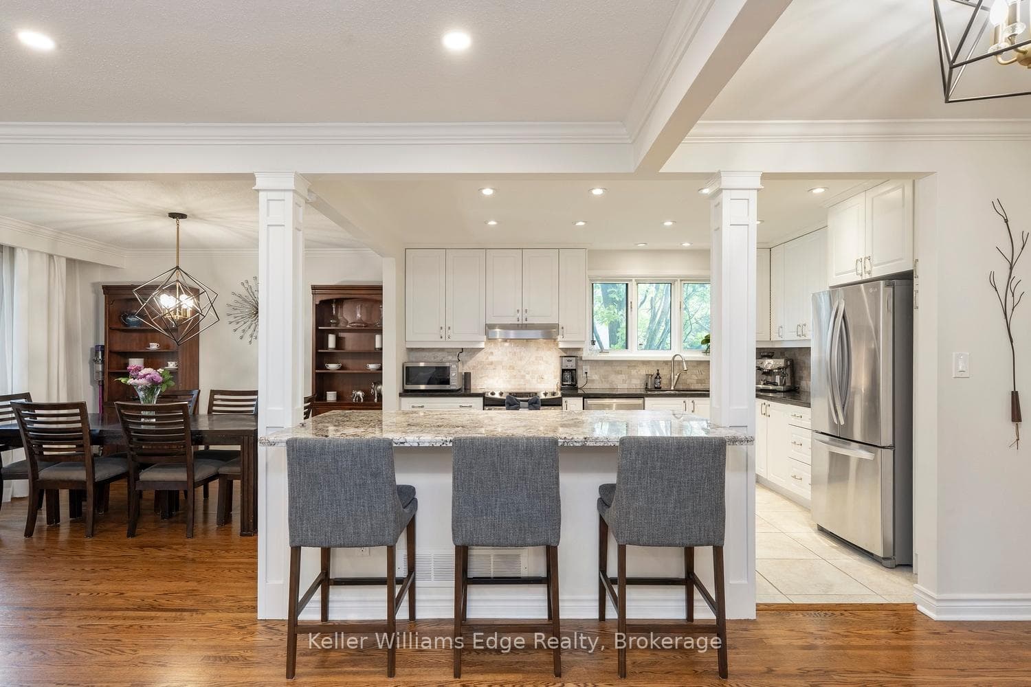 2213 Sunnyvale Drive - Detached photo 9 of 48 in Oakville, Ontario