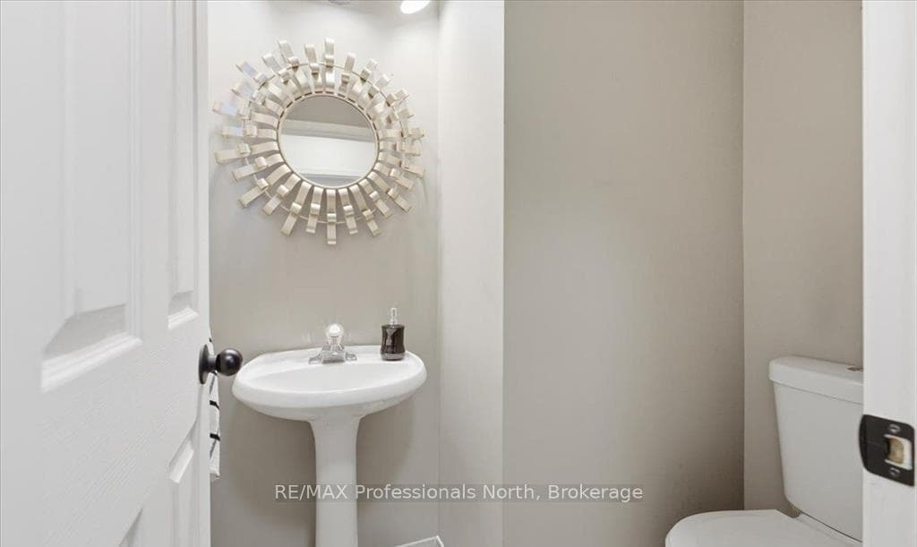 98 Roxton Road - Semi-Detached photo 13 of 28 in Oakville, Ontario