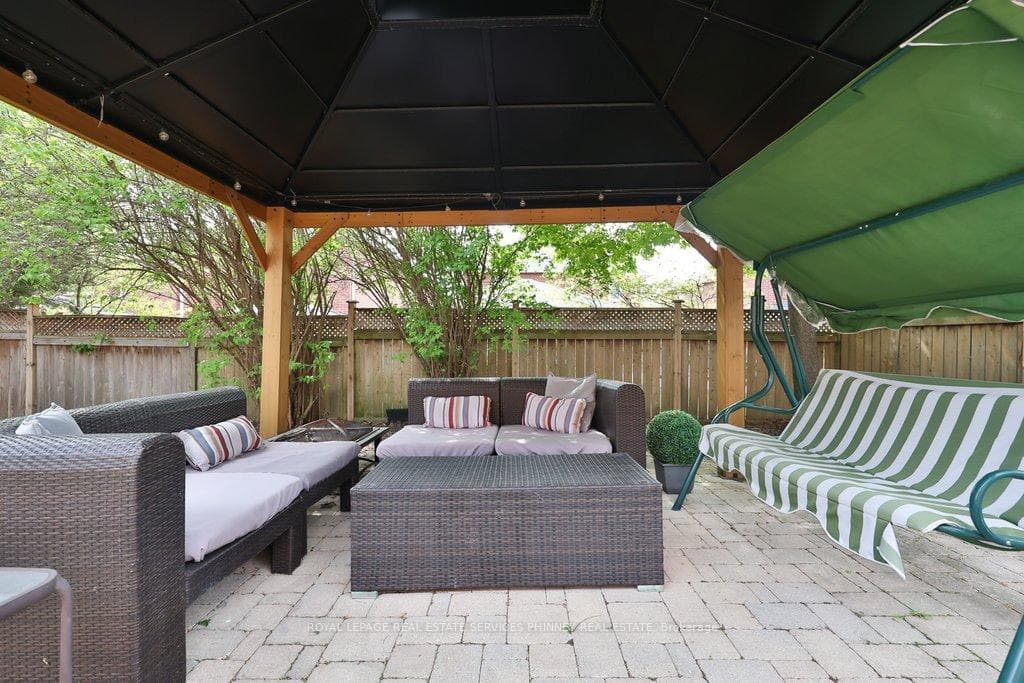 200 Lexington Road - Detached photo 32 of 37 in Oakville, Ontario