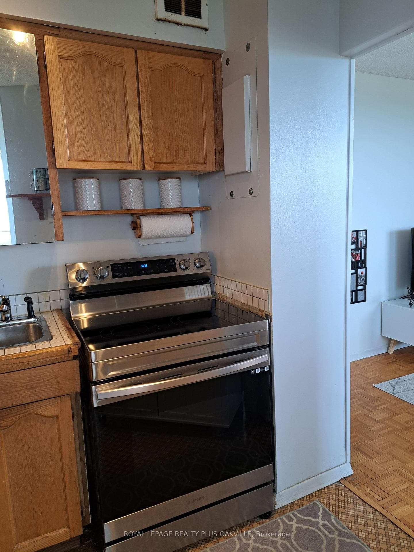 212 Kerr Street Unit 909 - Condo photo 20 of 33 in Oakville, Ontario