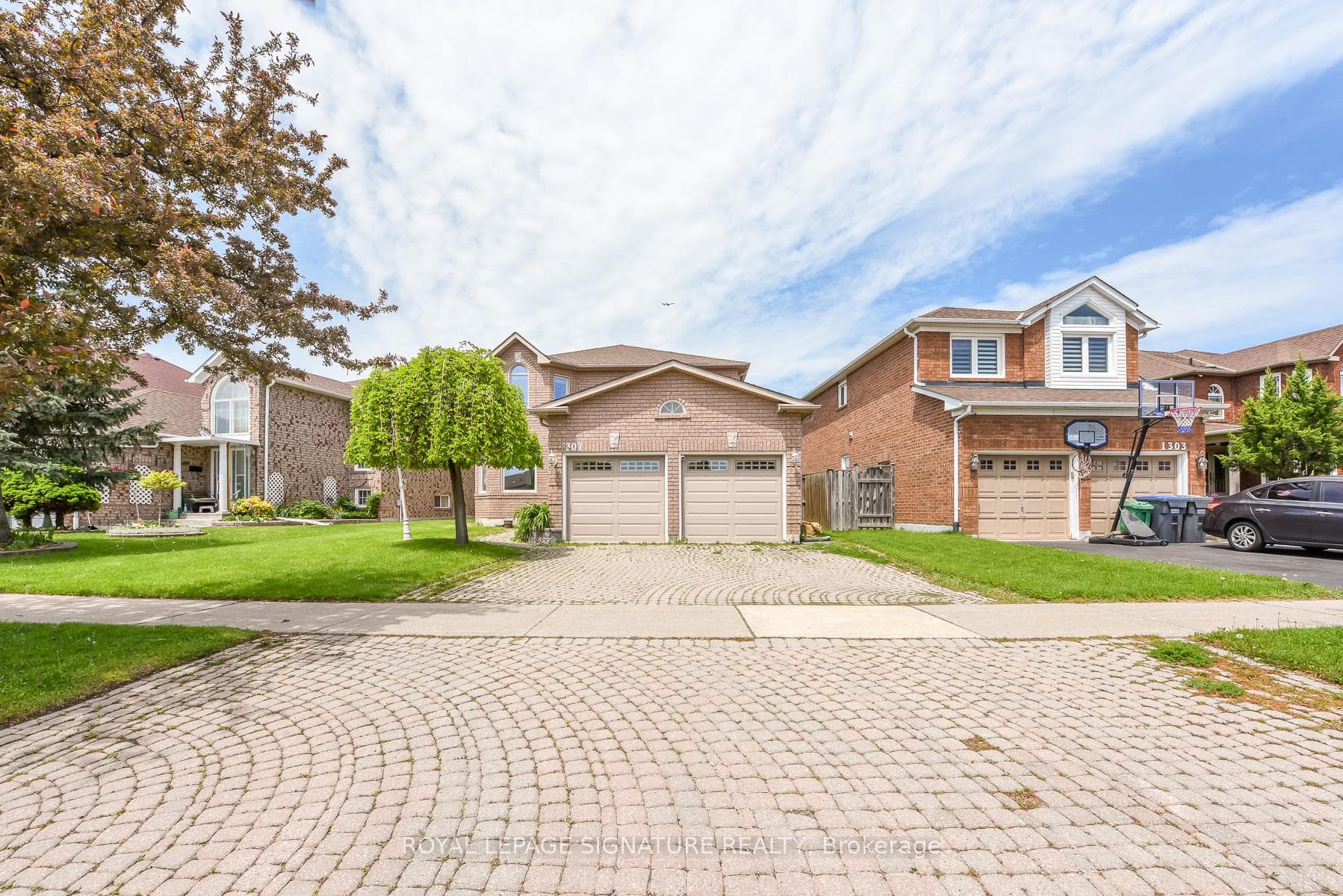 1307 Midgreen Lane - Detached photo 9 of 50 in Mississauga, Ontario