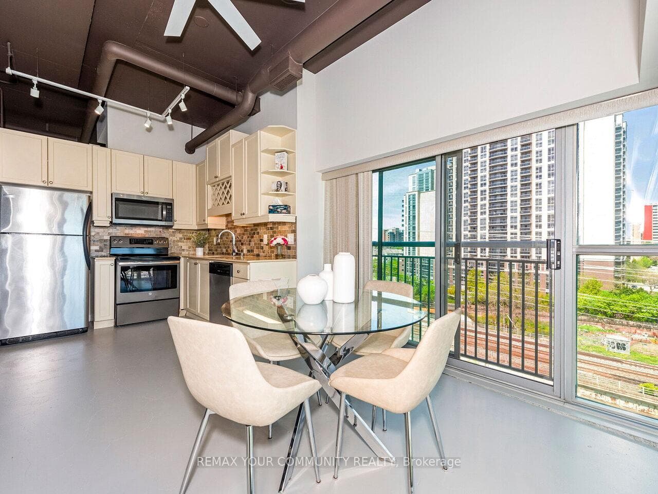 2 Fieldway Road Unit 601 - Condo photo 16 of 34 in Etobicoke (Islington / Rexdale), Ontario