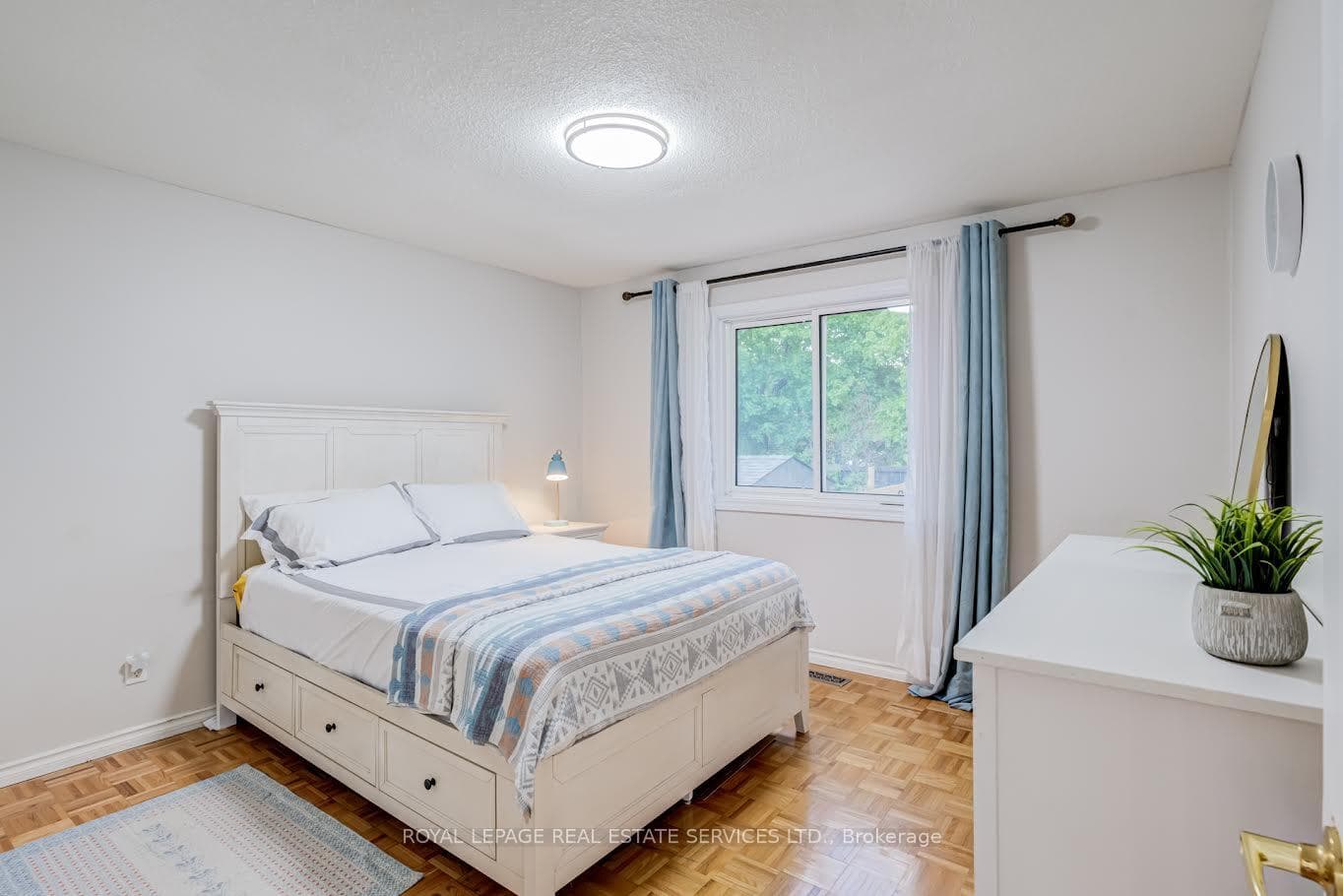 195 Cullum Court - Semi-Detached photo 21 of 43 in Burlington, Ontario