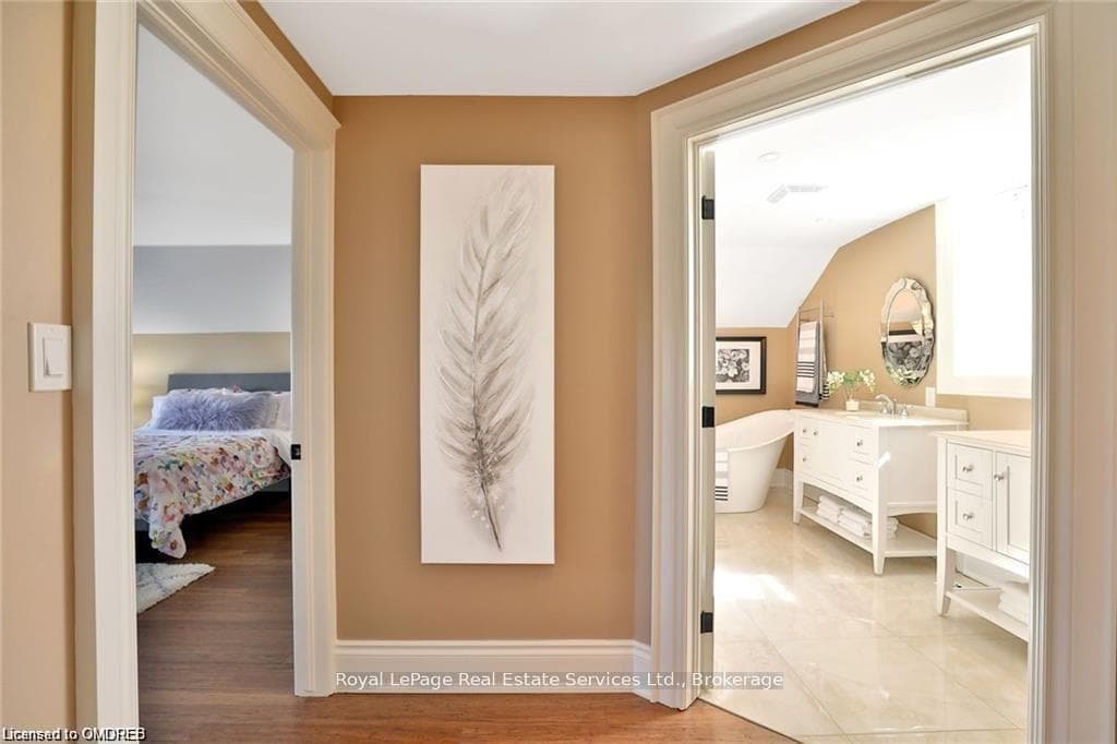 4197 Walkers Line - Detached photo 18 of 30 in Burlington, Ontario