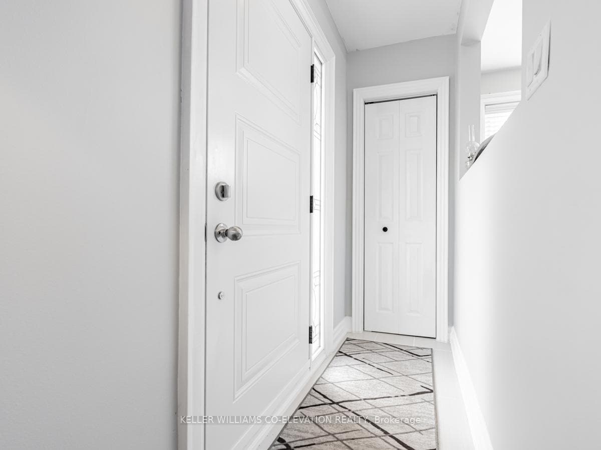 94 Archibald Street - Semi-Detached photo 4 of 35 in Brampton, Ontario