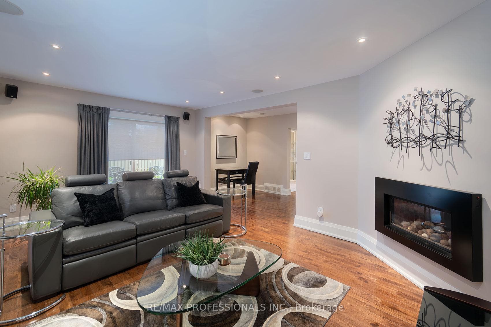 19 Boxwood Road - Detached photo 18 of 40 in Etobicoke (Islington / Rexdale), Ontario