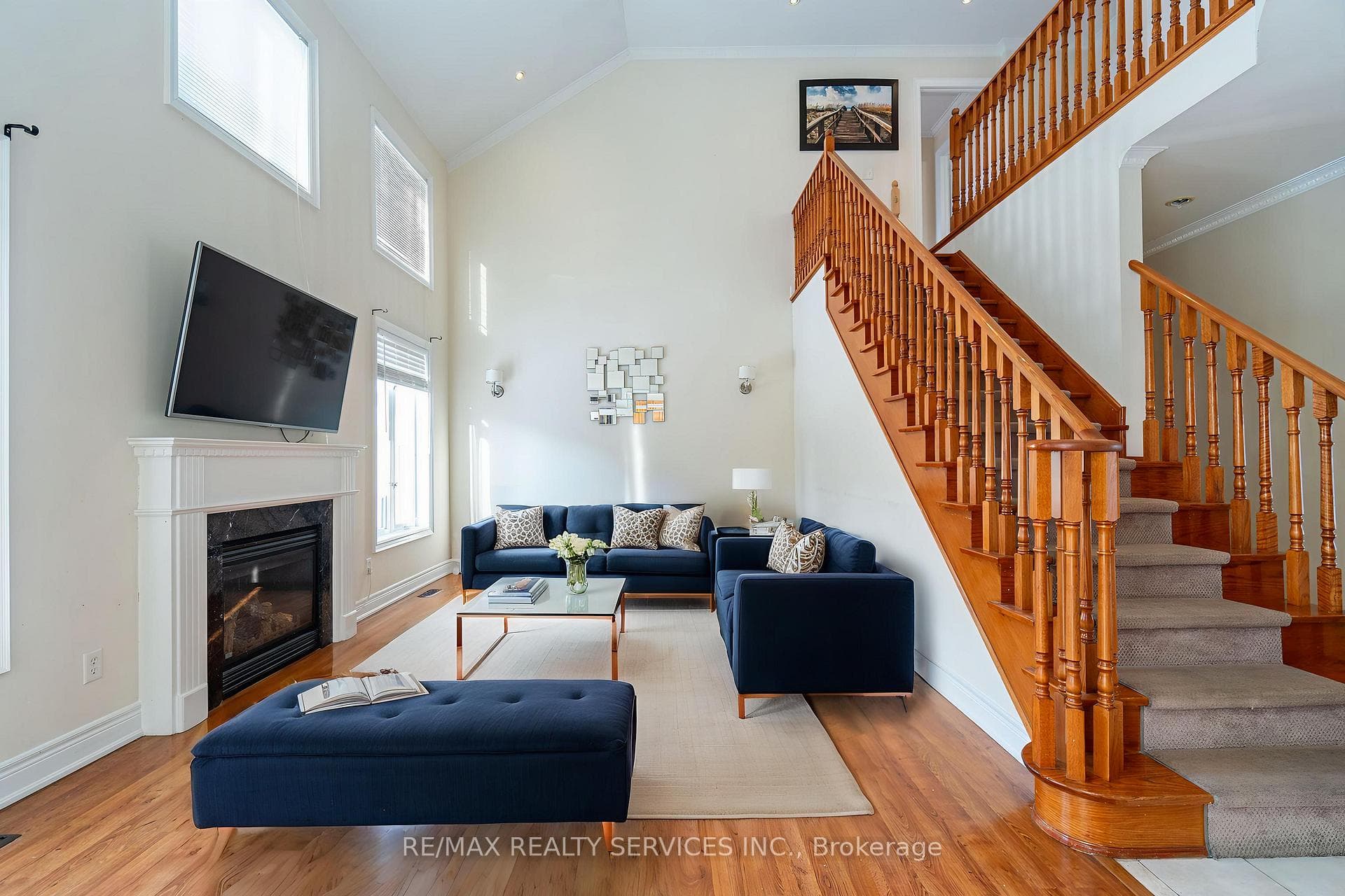 52 Mount Royal Circle - Detached for sale in Sandalwood, Ontario