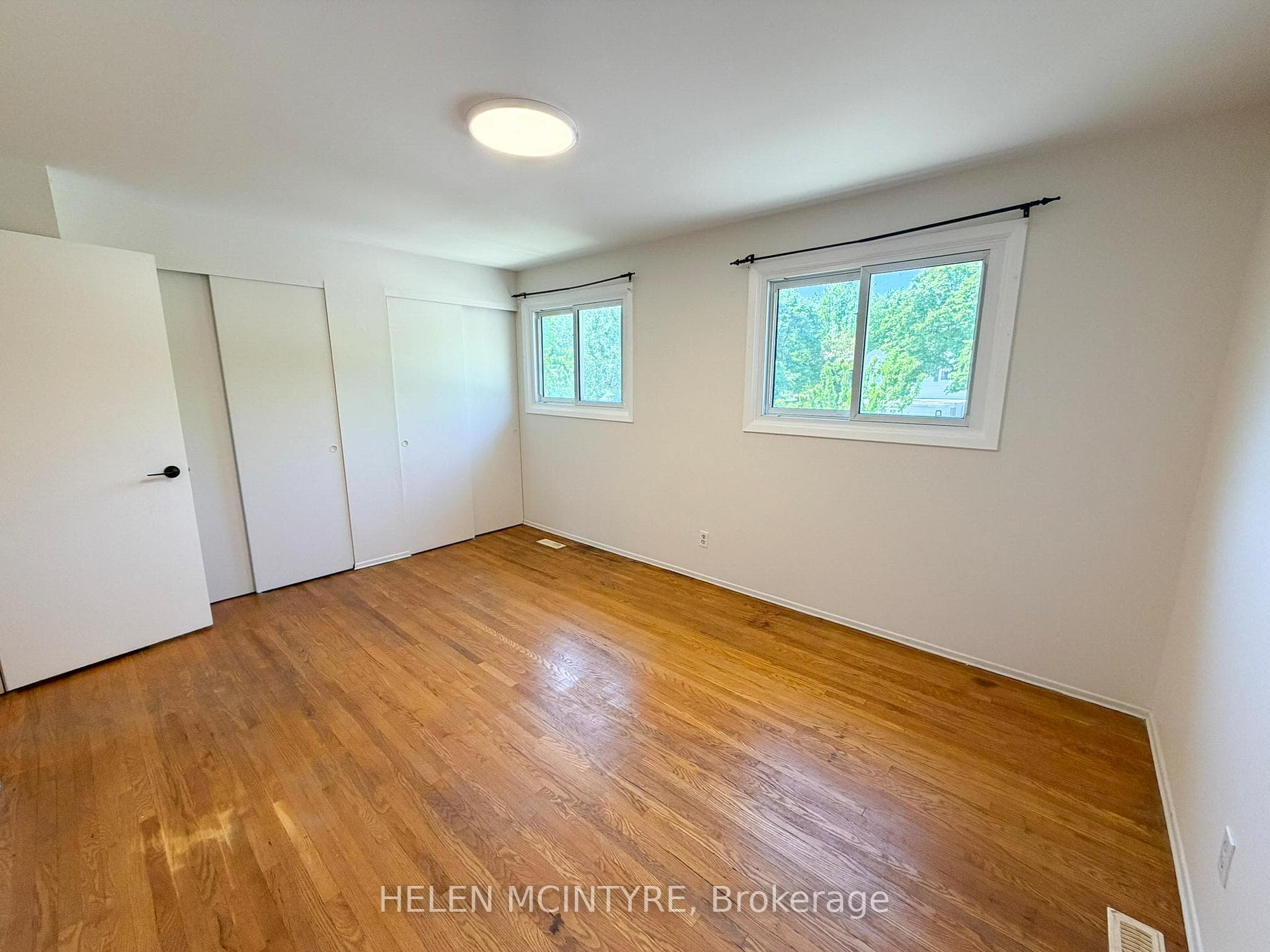 140 Ripley Court Unit 4 - Townhouse photo 21 of 47 in Oakville, Ontario