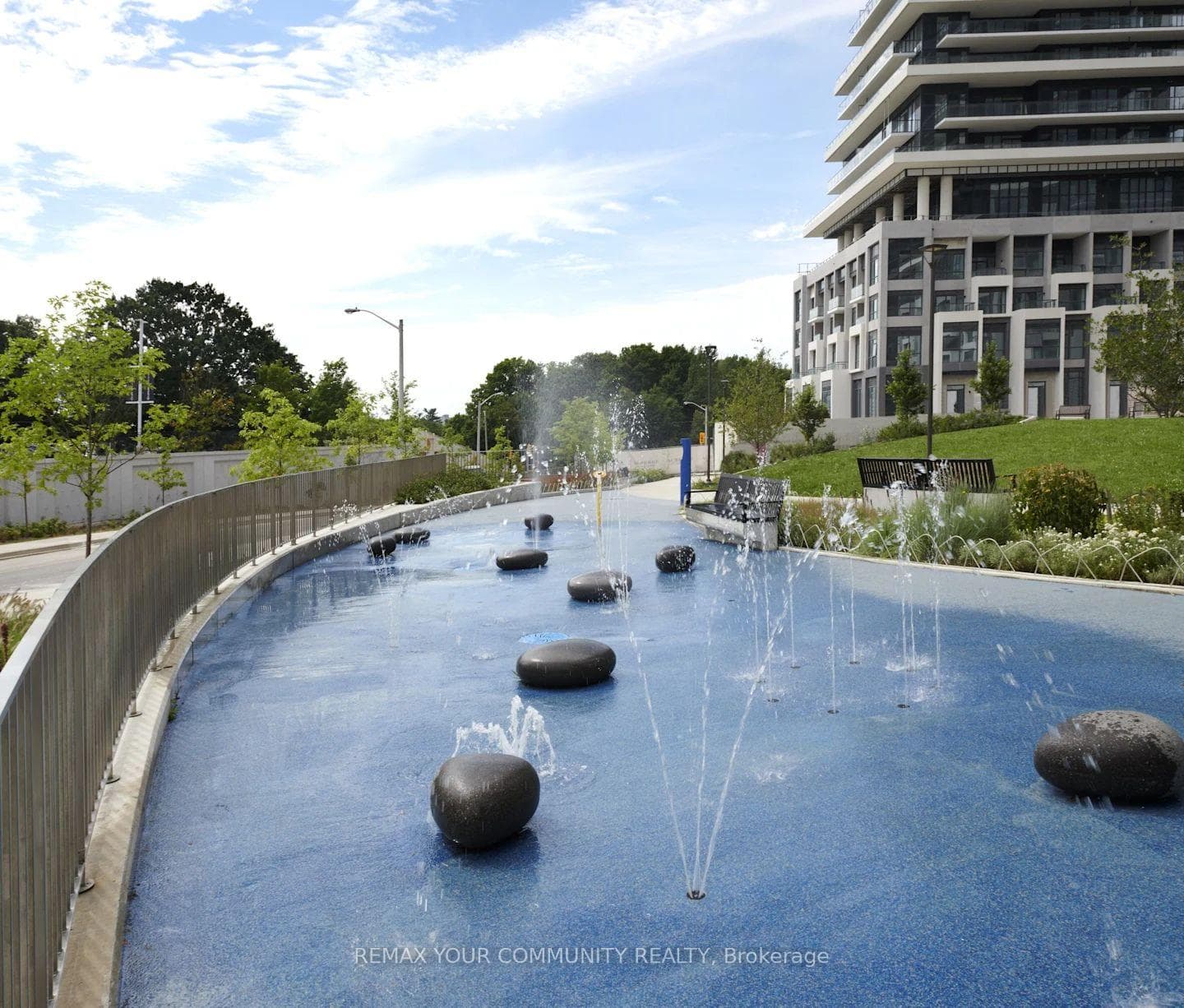 10 Inn On The Park Drive Unit 110 - Condo photo 28 of 38 in Don Mills / Parkwoods / Victoria Village, Ontario