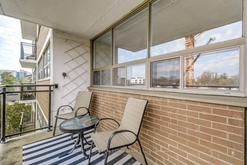 212 Kerr Street Unit 404 - Condo photo 24 of 33 in Oakville, Ontario