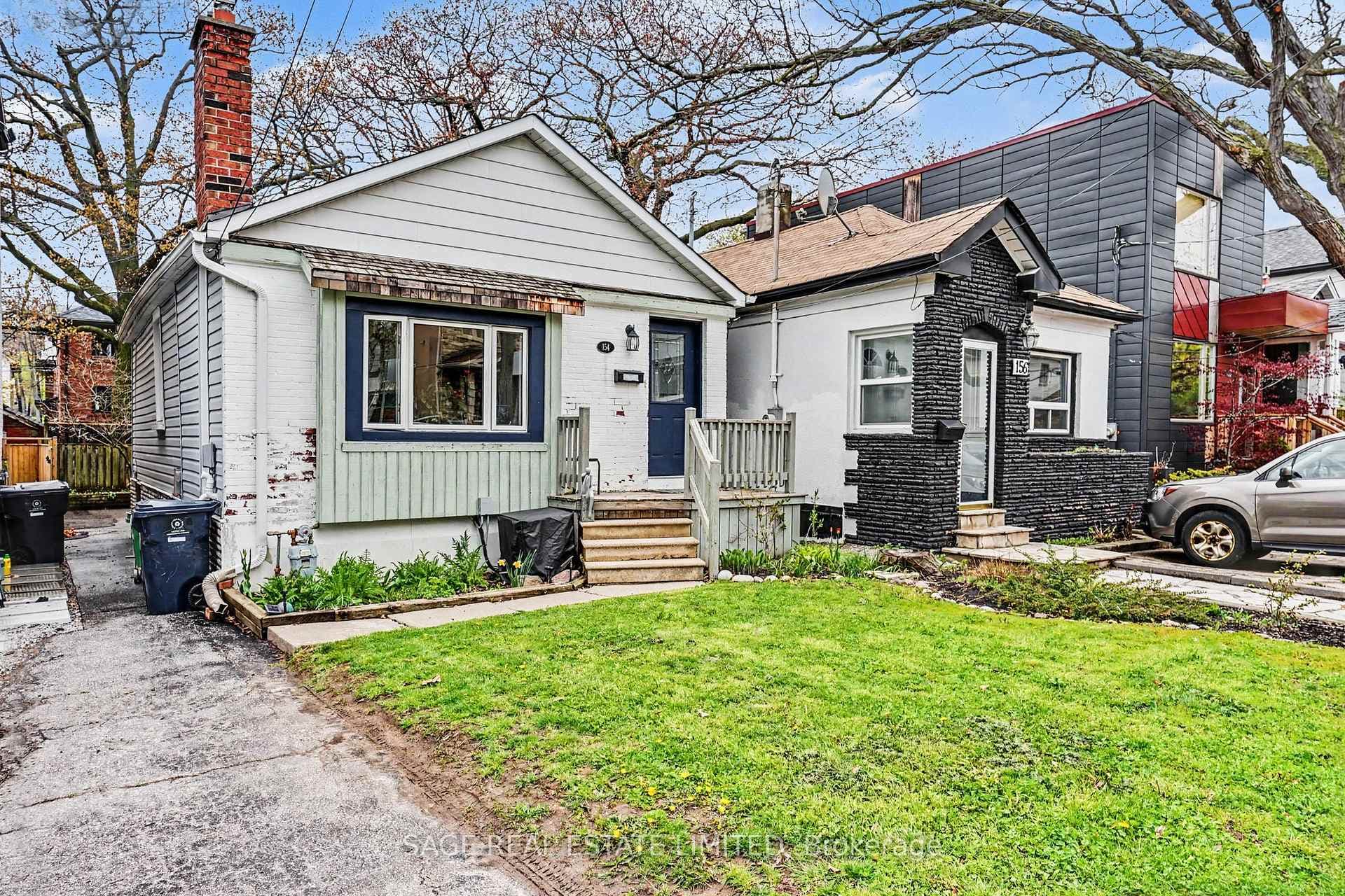 154 Warden Avenue - Detached photo 1 of 25 in Birch Cliff / Cliffside, Ontario