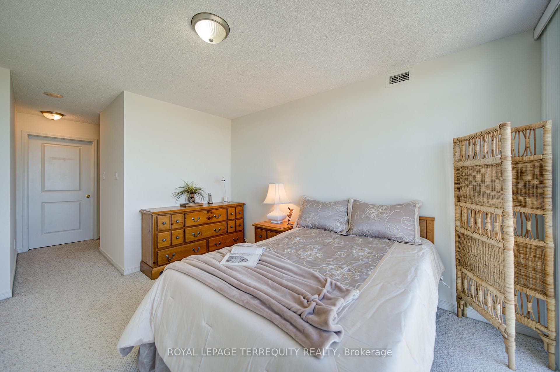 9 George Street Unit 2311 - Condo photo 23 of 44 in Brampton, Ontario