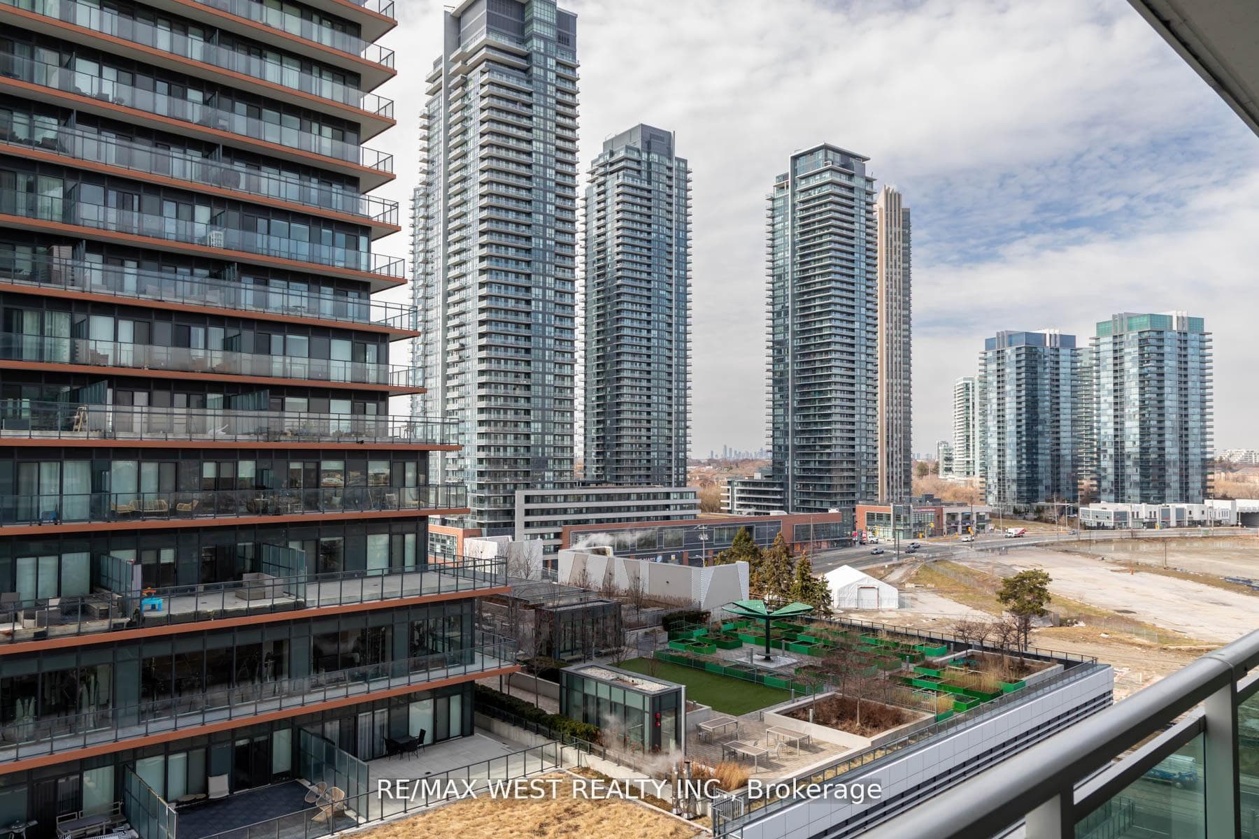 33 Shore Breeze Drive Unit 802 - Condo photo 27 of 38 in Liberty Village / Parkdale / South Parkdale, Ontario