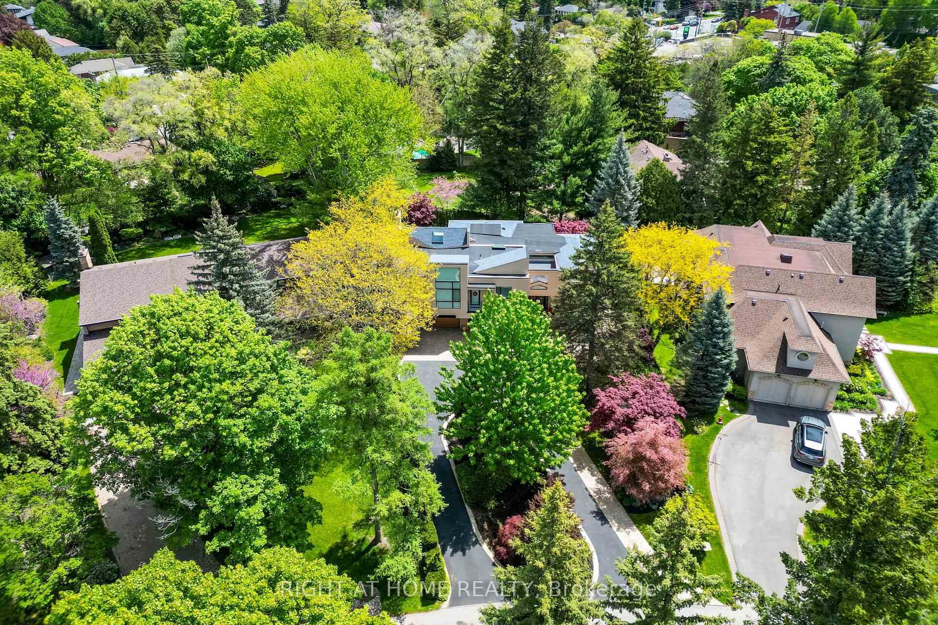 1 Friars Lane - Detached photo 4 of 50 in Etobicoke (Islington / Rexdale), Ontario