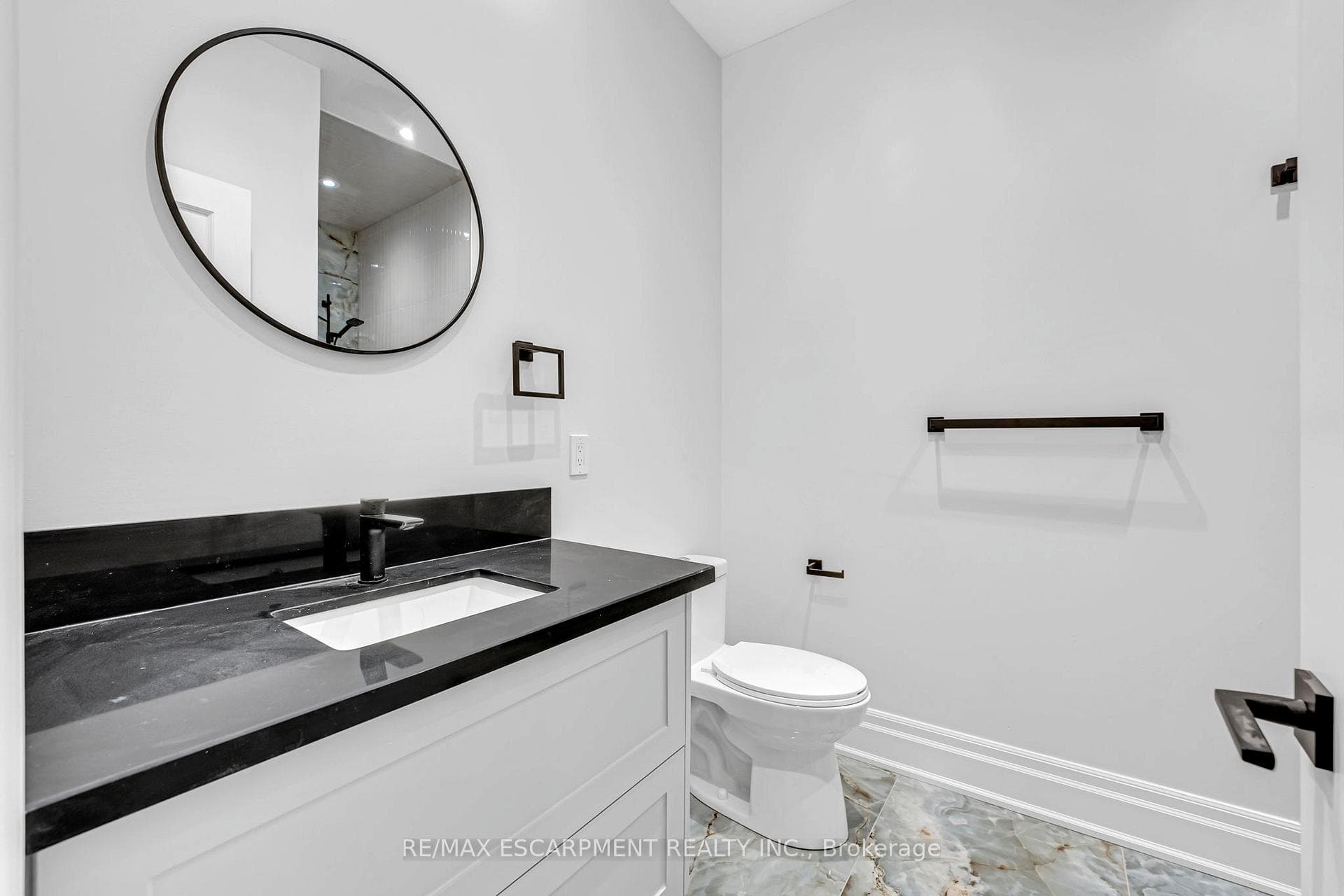 383 Wadsworth Street - Detached photo 39 of 46 in Oakville, Ontario