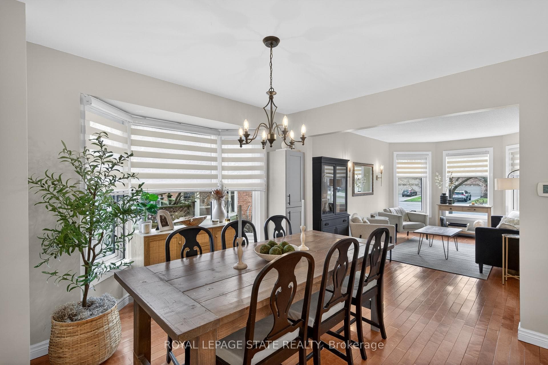 1151 Campbell Court - Detached photo 12 of 50 in Burlington, Ontario